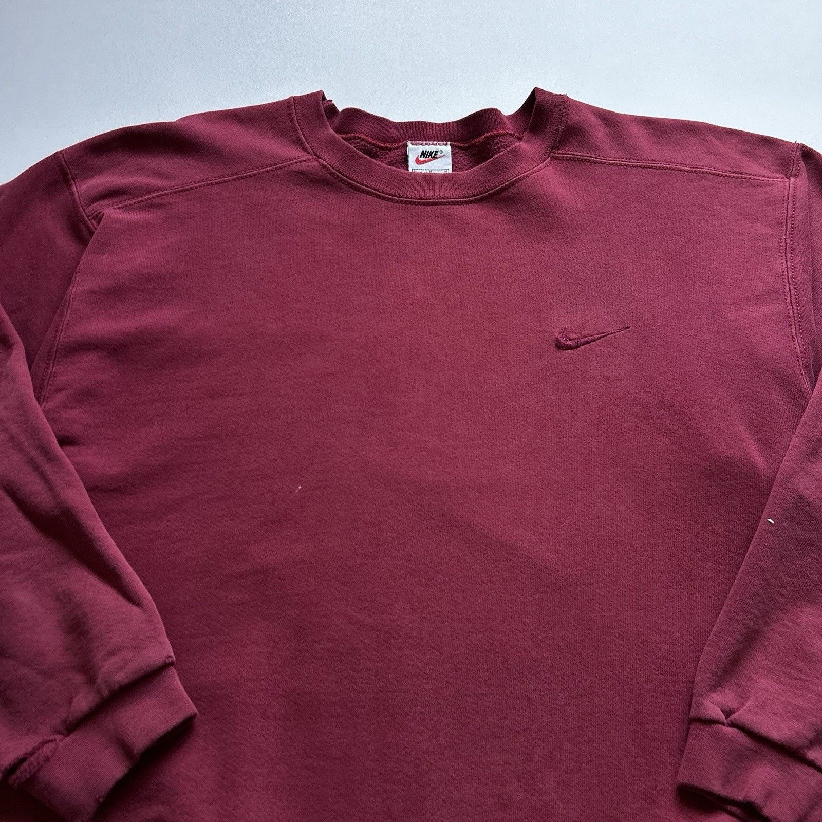 Nike Vintage 90s Nike Crewneck Tonal Swoosh Burgundy Red Medium Size US M / EU 48-50 / 2 - 2 Thumbnail