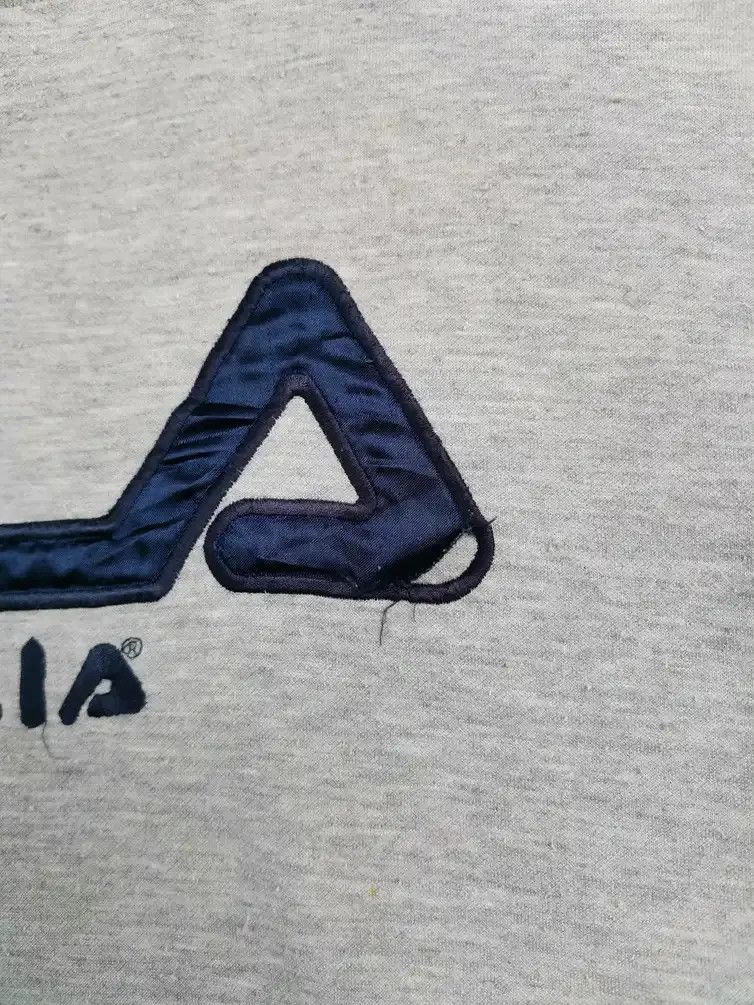 Fila Fila Italia Embroidered Big Logo Sweatshirt Size US L / EU 52-54 / 3 - 7 Thumbnail