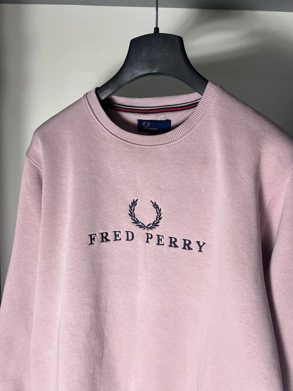 Fred Perry VINTAGE FRED PERRY BIG LOGO SWEATSHIRT CASUAL Y2K 90s Size US XL / EU 56 / 4 - 6 Thumbnail