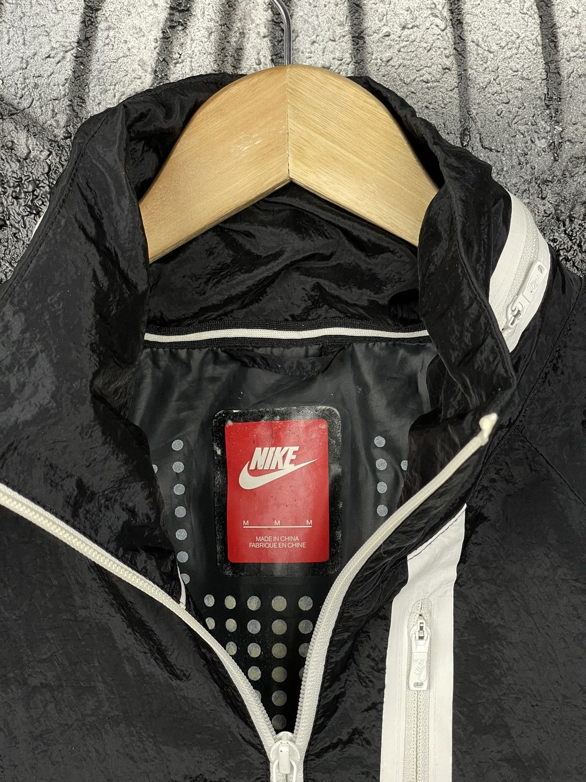 Nike Nike Tech Aeroshield Moto Jacket Women’s Size M Size M / US 6-8 / IT 42-44 - 10 Thumbnail