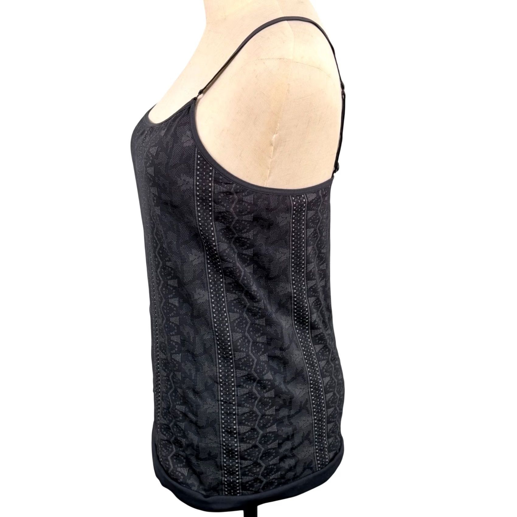 Athleta Athleta Camisole Tank Geometric Charcoal Gray L Sleeveless Adjustable Straps Built-in Shelf Bra Athletic Activewear Womens Size ONE SIZE - 2 Thumbnail