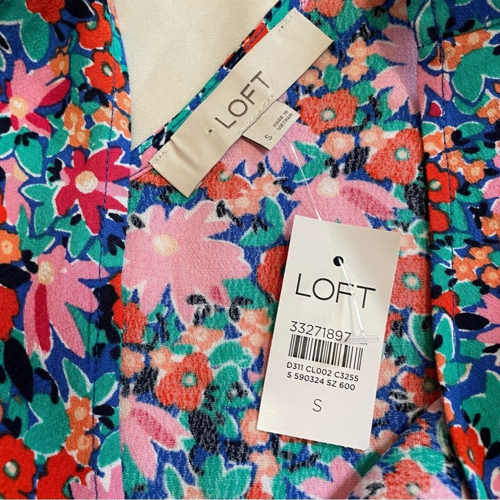 Loft NWT New LOFT Daisy Double V Peplum Shell Top Size S Size S / US 4 / IT 40 - 7 Thumbnail