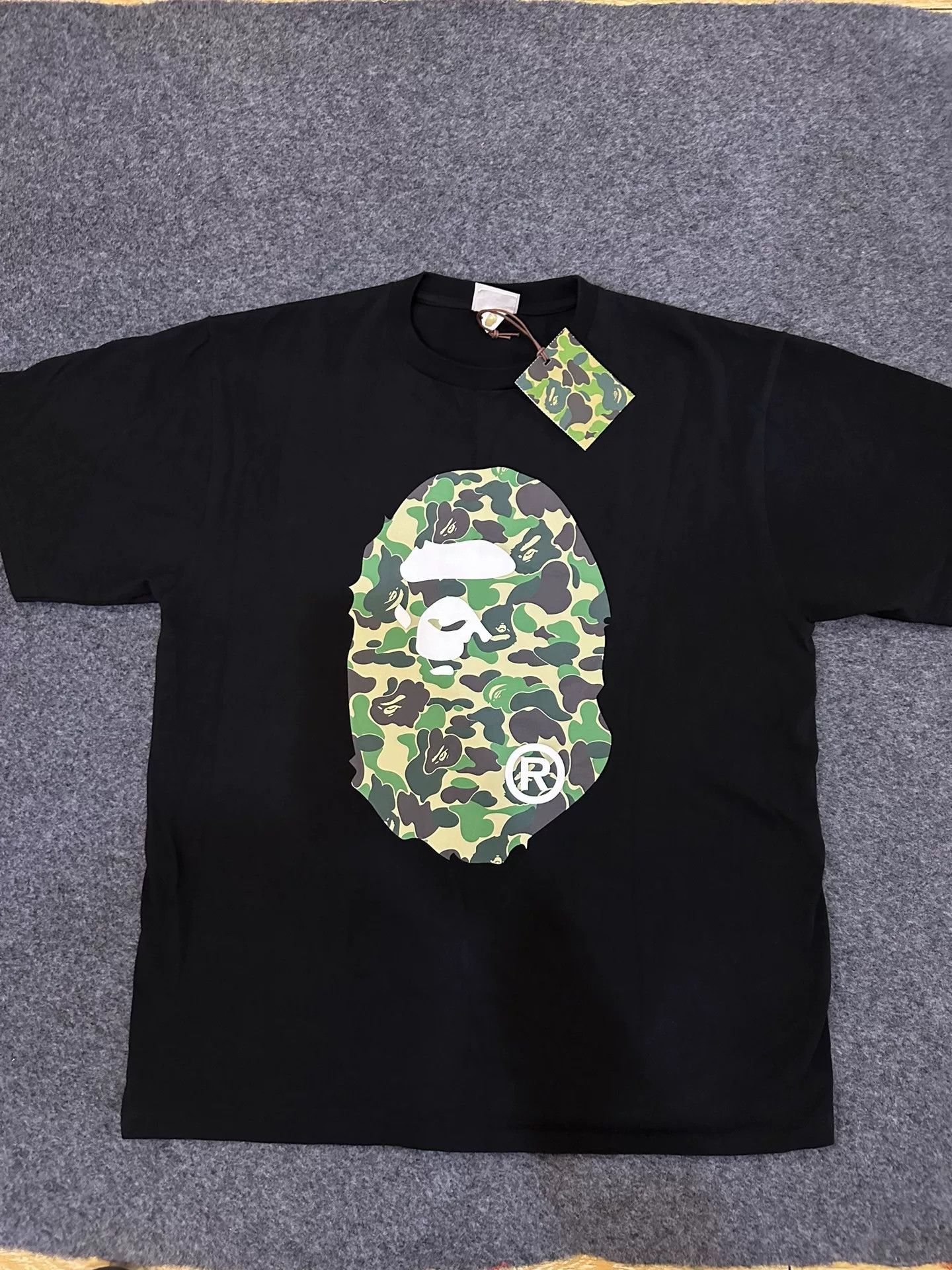 Bape Bape T Multi Glow T-Shirt Casual Size US XXL / EU 58 / 5 - 1 Thumbnail