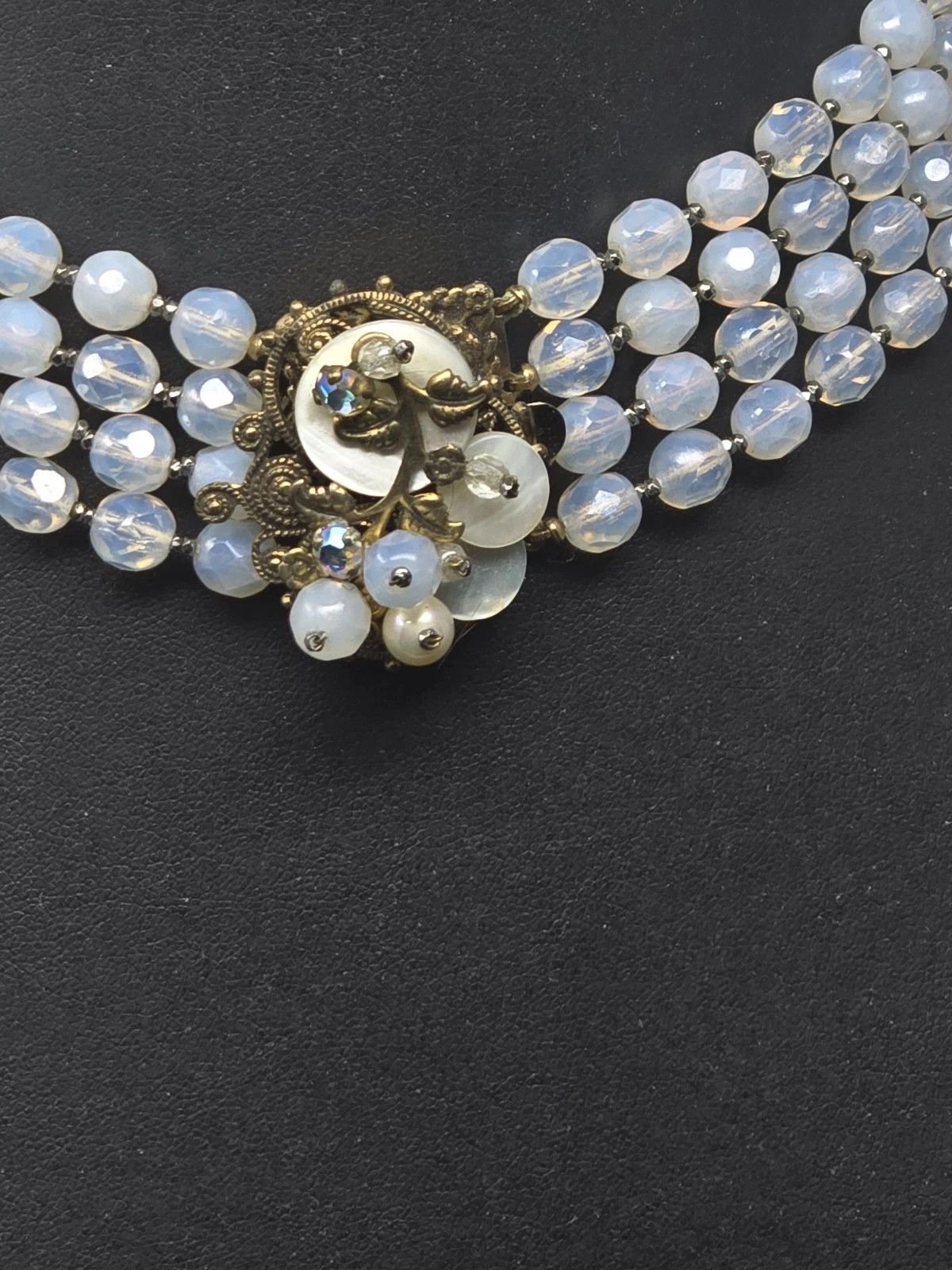 Other Vintage Floral Bead Necklace & Clip-On Earrings Set Size ONE SIZE - 2 Thumbnail