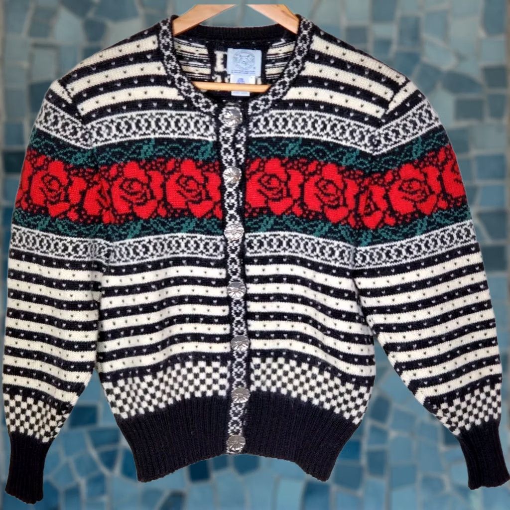 Vintage Item Specifications: Model Number: 63RB00 1000 Size S / US 4 / IT 40 - 1 Thumbnail