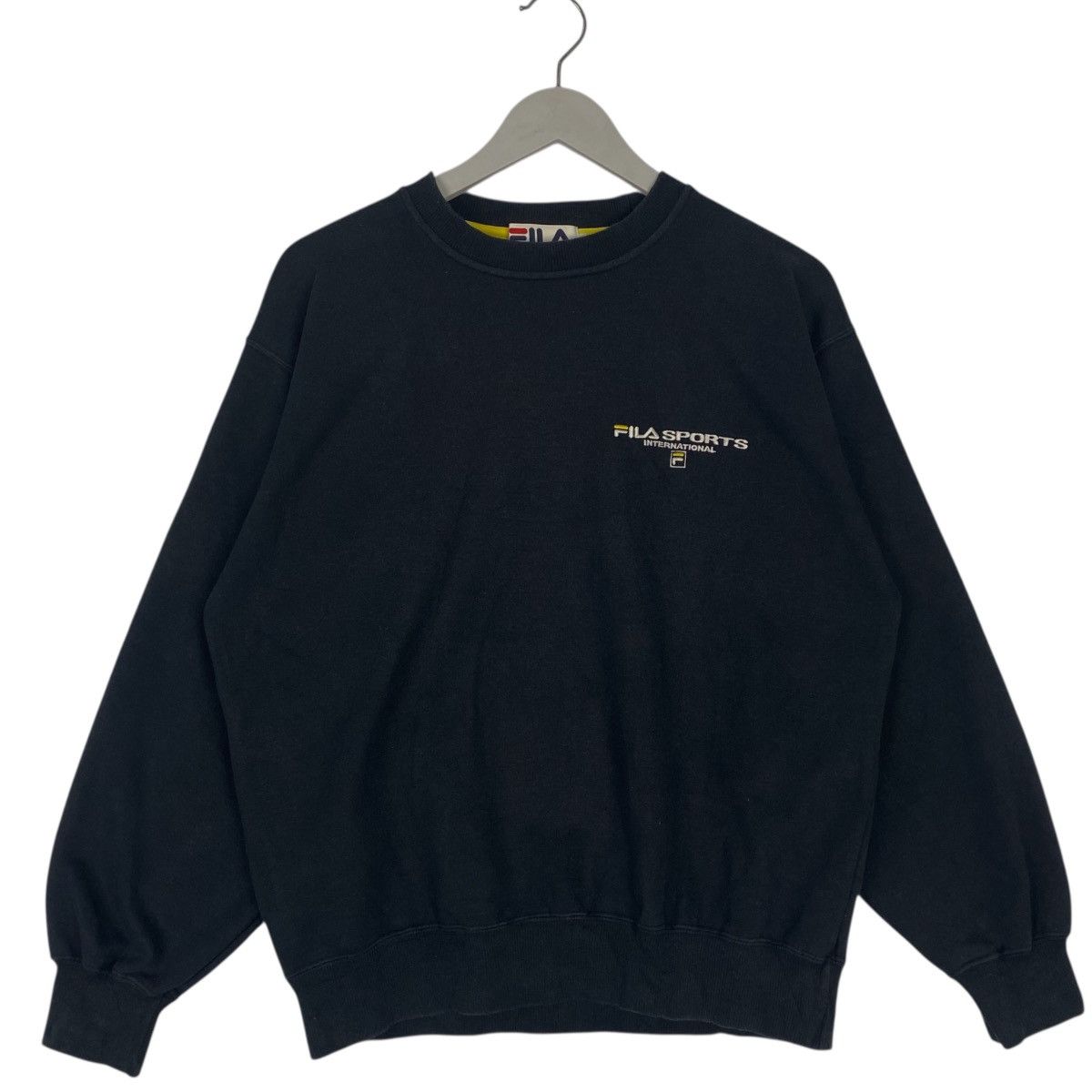 Other Vintage Fila Printed Logo Black Pullover Jumper Size S Size US S / EU 44-46 / 1 - 1 Thumbnail