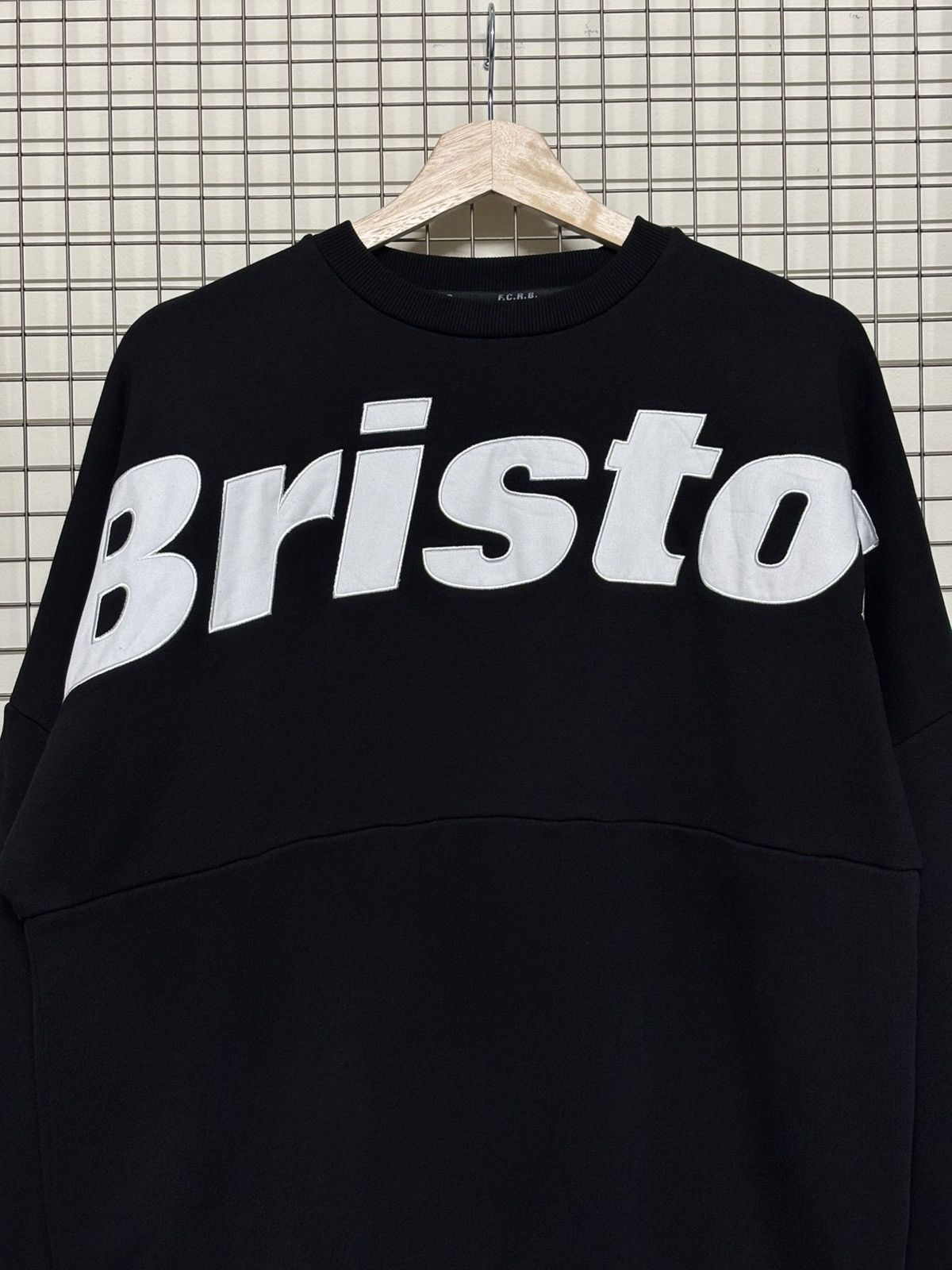 F.C.R.B 🚨FINAL DROP🚨F.C.R.B Bristol Sweatshirt Spellout Size US L / EU 52-54 / 3 - 2 Thumbnail
