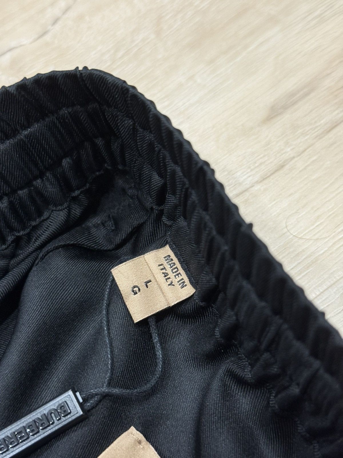 Burberry × Supreme Supreme Burberry Silk Shorts (1 of 8) Size US 34 / EU 50 - 10 Thumbnail
