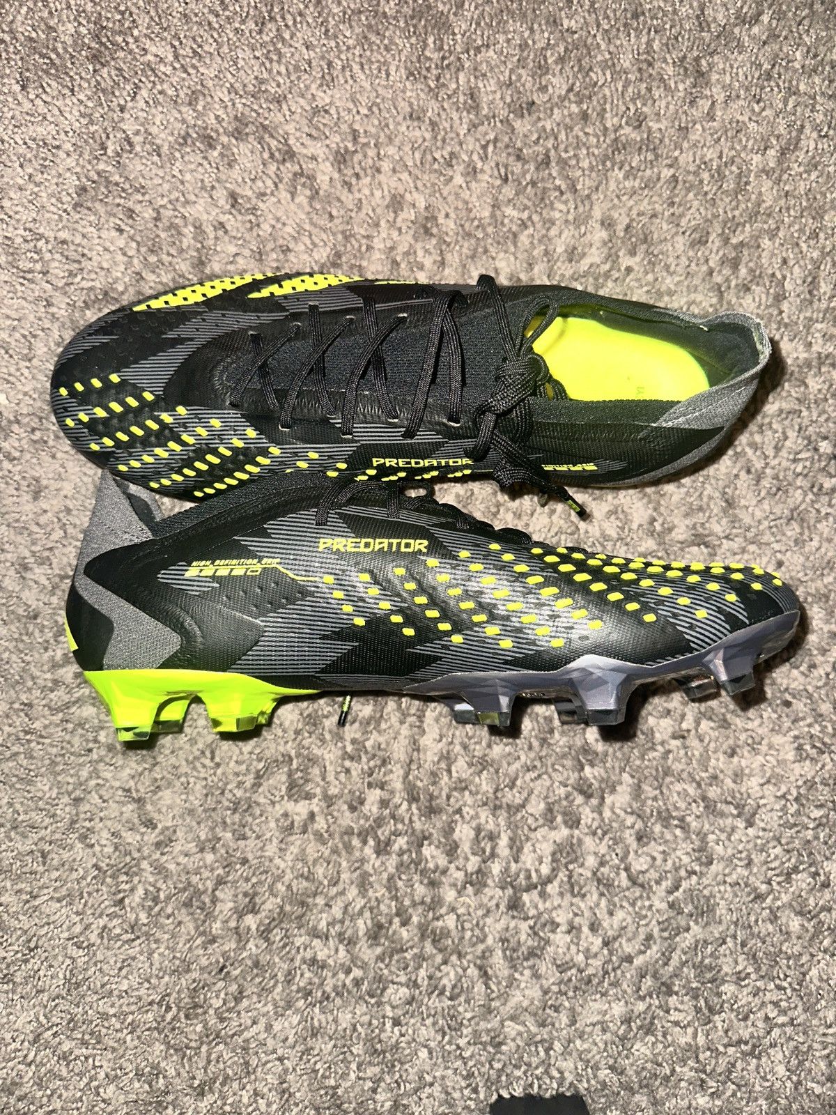 Adidas Soccer cleats Size US 9 / EU 42 - 1 Thumbnail