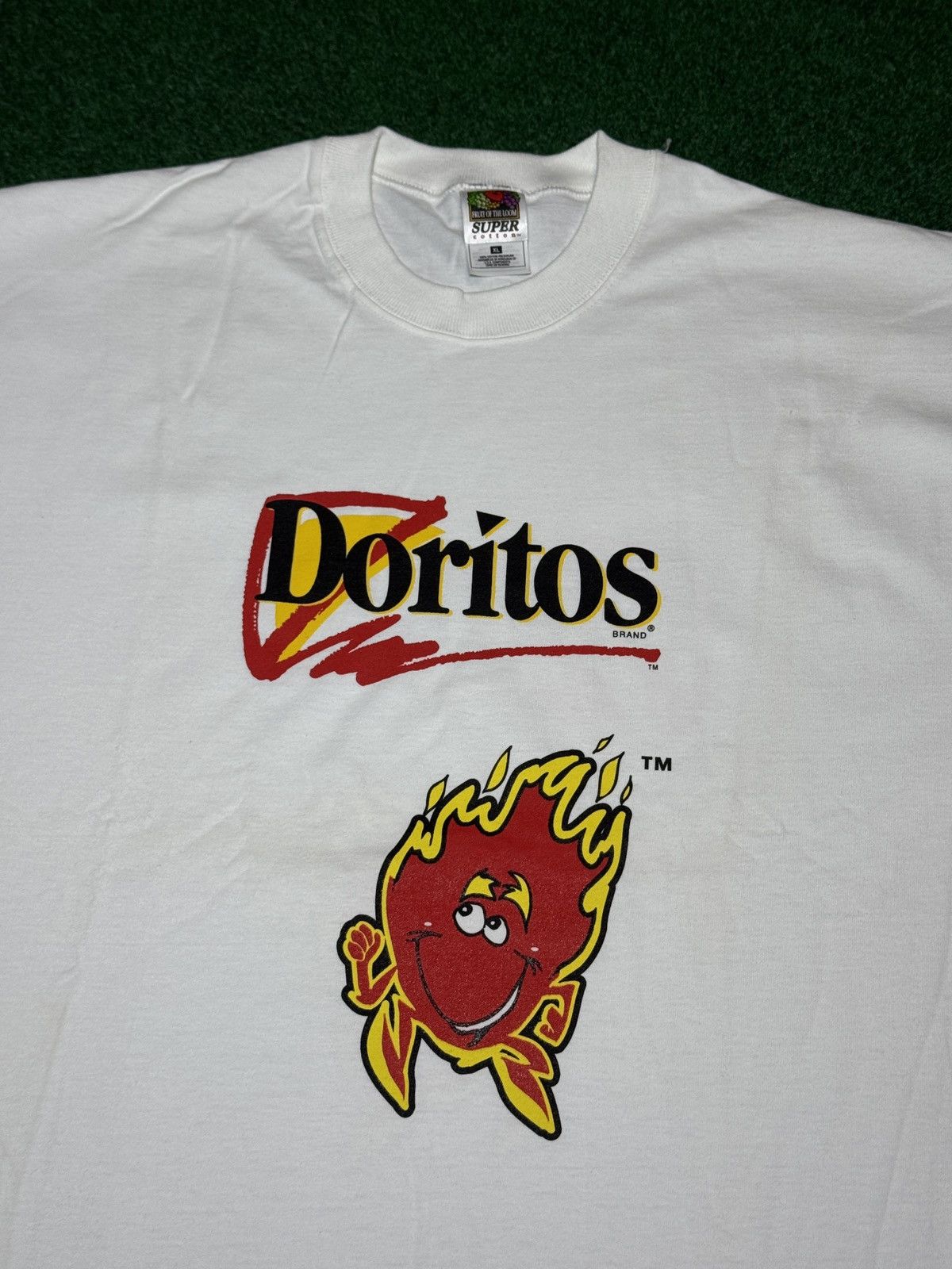 Fruit Of The Loom Doritos Vintage Nacho Cheese Chip 90s Promo Snack T Shirt Size US XL / EU 56 / 4 - 3 Thumbnail
