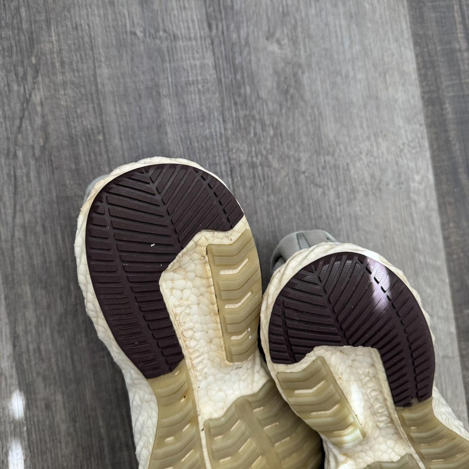 Saucony SAUCONY • WMNS Triumph 17 (8.5M) Size US 8.5 / EU 41-42 - 12 Thumbnail