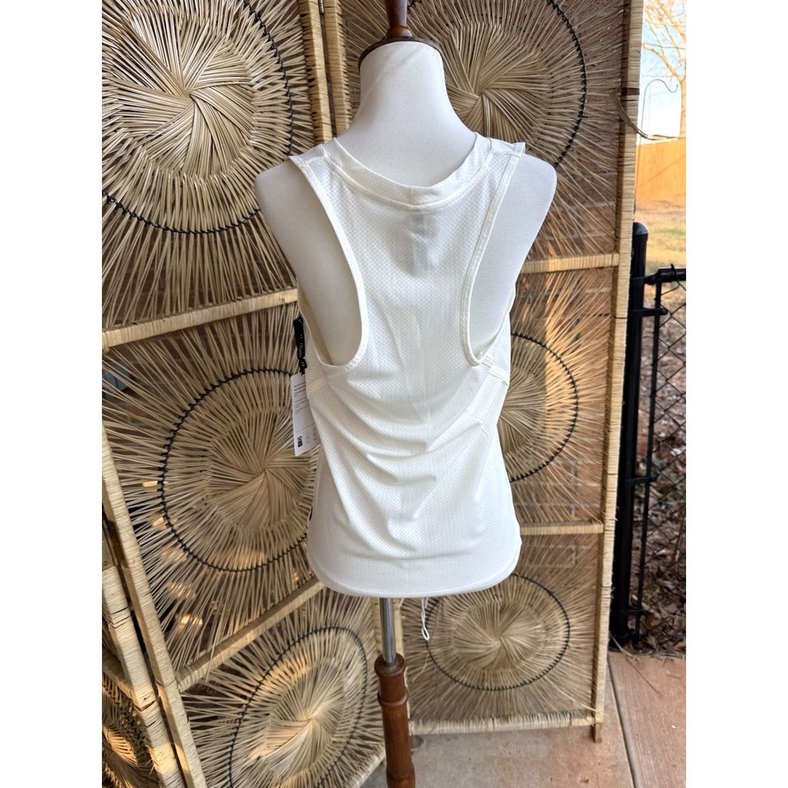 Athleta ATHLETA x Allyson Felix Legend Tank Women L White Racerback Sleeveless V-Neck Pullover Activewear Gym Tank Size L / US 10 / IT 46 - 7 Thumbnail