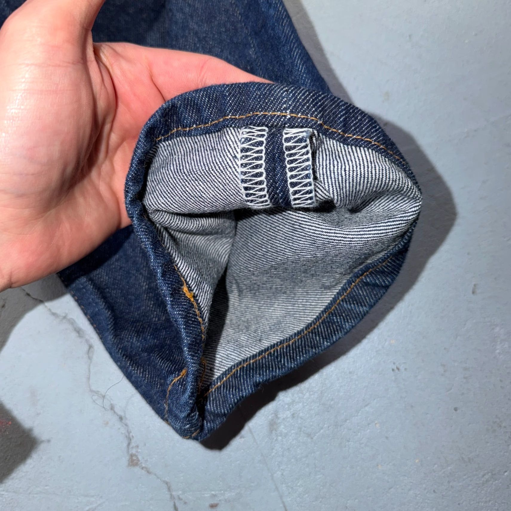 Levi's VINTAGE Levi's 501 Jeans Straight Neat Dark Wash 33x30 Men Regular Blue 90s USA Mens Size US 33 - 4 Thumbnail