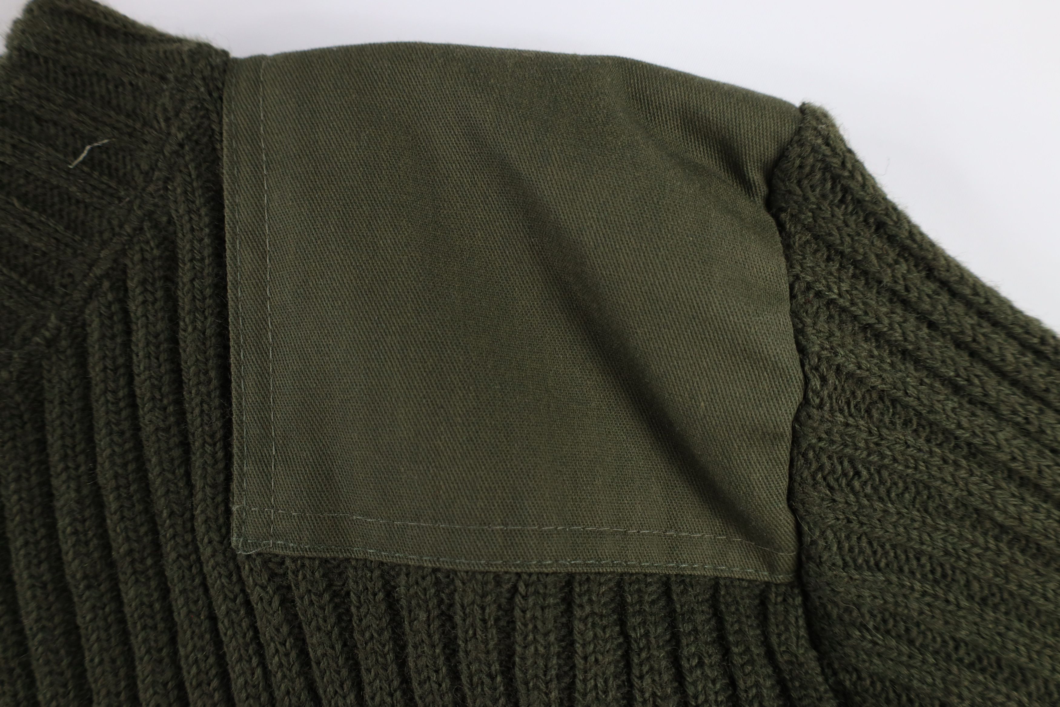 Vintage Vintage 90s Military Ribbed Knit Commando Sweater Green USA Size US L / EU 52-54 / 3 - 8 Thumbnail