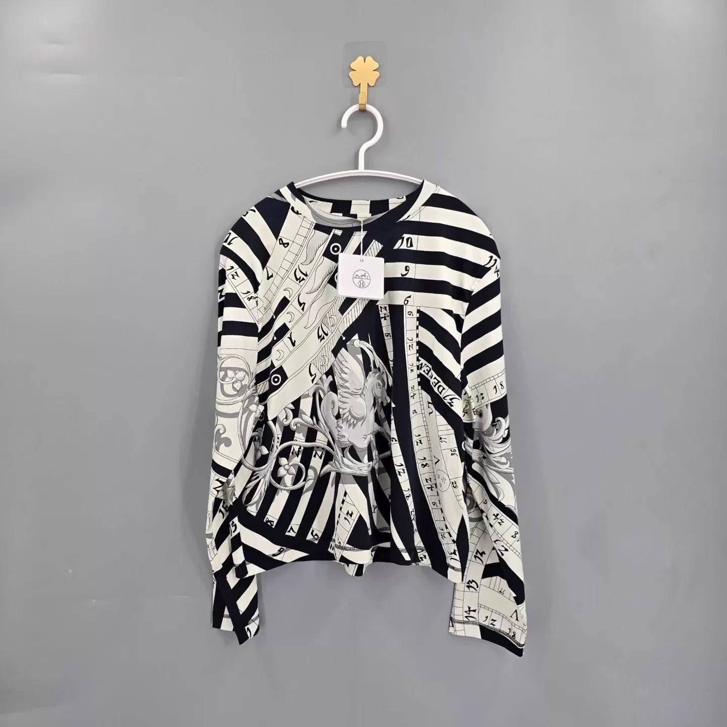 Hermes Hermes Star Map Black & White Print Top Size 36 Size XS / US 0-2 / IT 36-38 - 1 Thumbnail