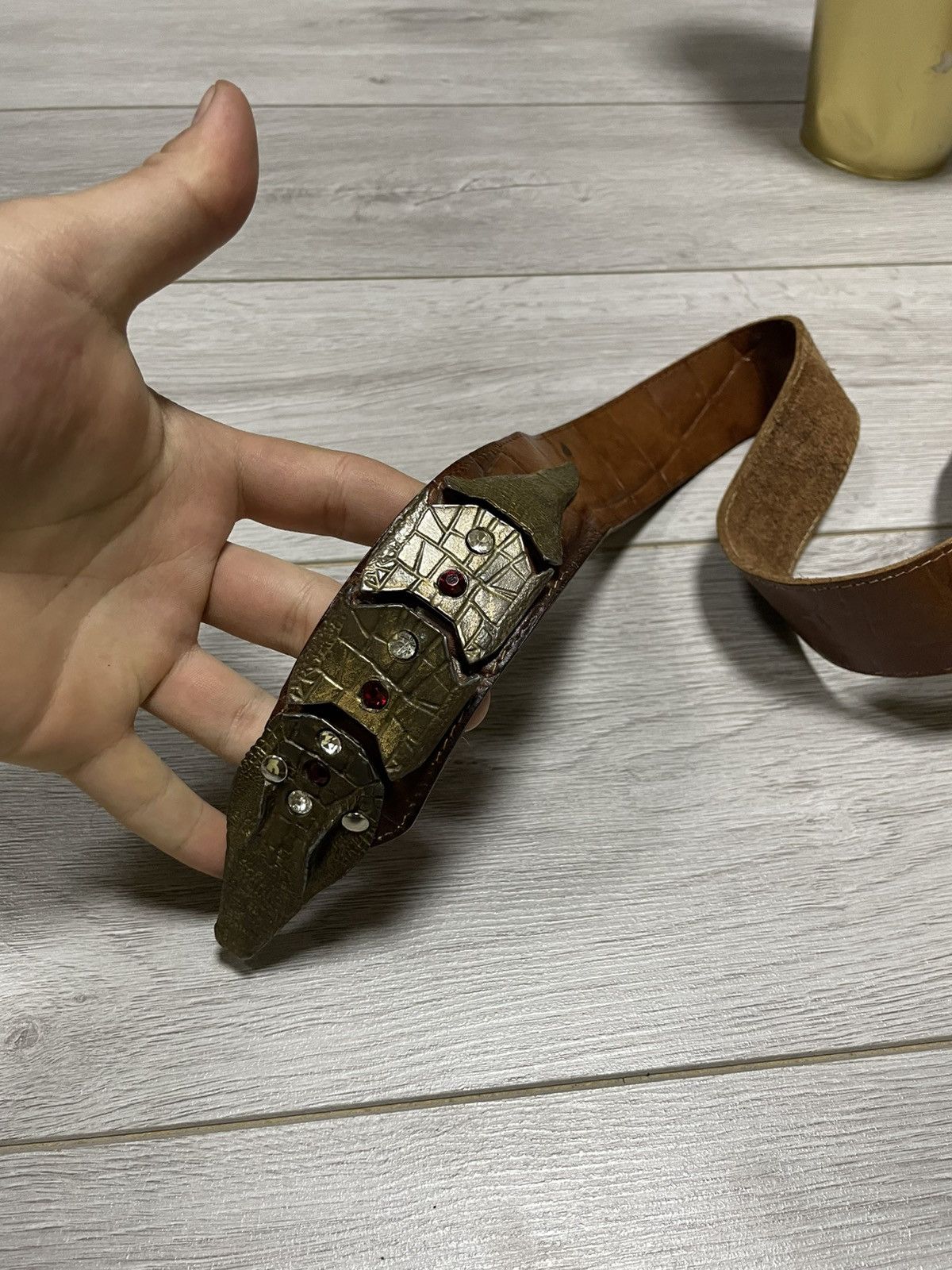 Vintage Crocodile 🐊 RARE metallic buckle vintage hand made belt eb0 Size 30 - 3 Thumbnail