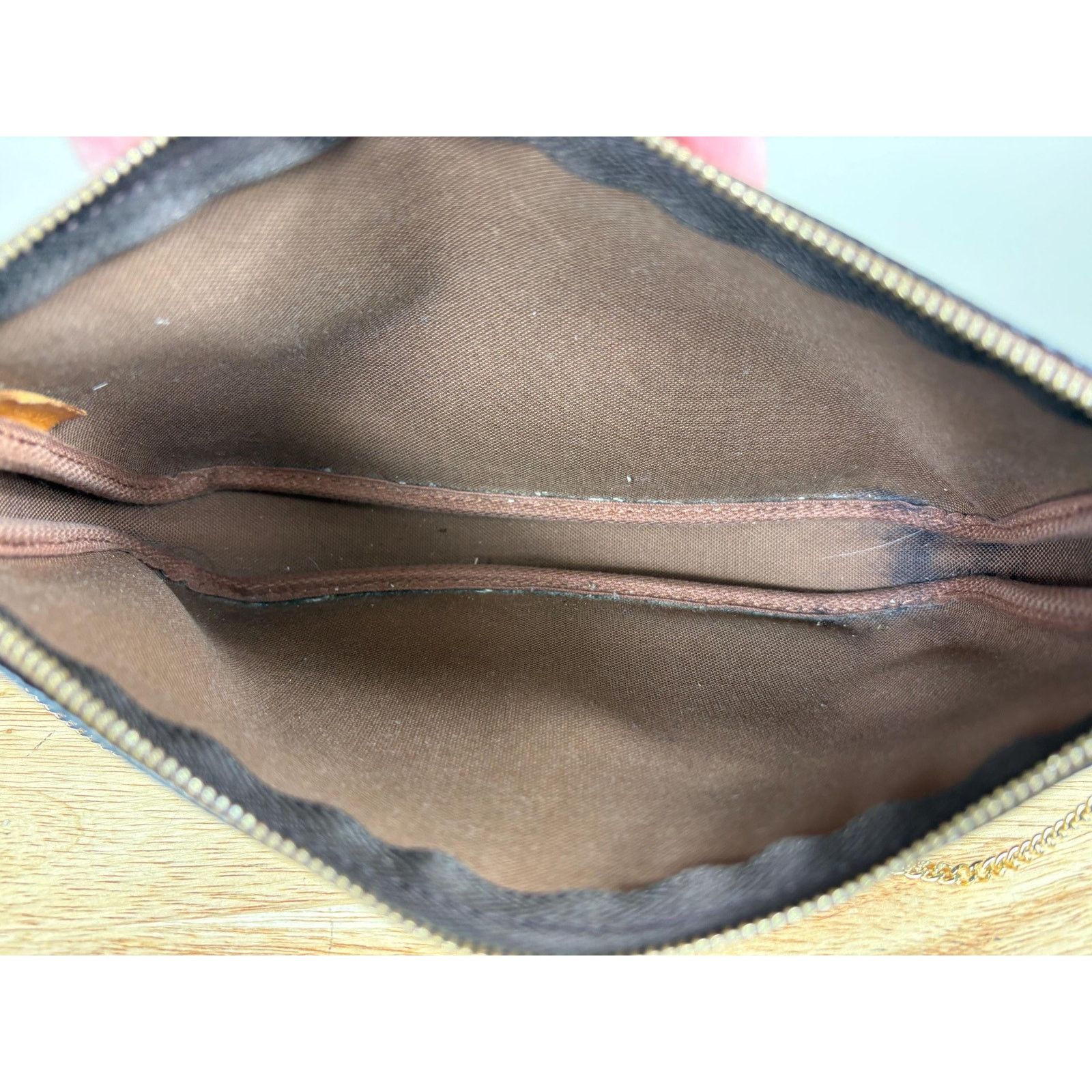 Louis Vuitton Authentic Louis Vuitton Pochette Accesoires Clutch Monogram Size ONE SIZE - 8 Thumbnail