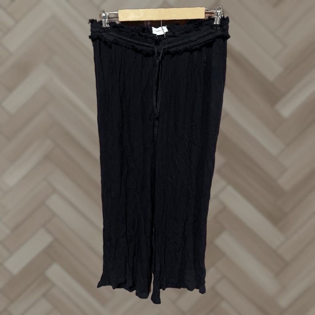 O'Neill **O'Neill Womens Black Beach Pants Size M** User: **O'Neill Women's Black Beach Pants Size M** Size 32" / US 10 / IT 46 - 1 Thumbnail