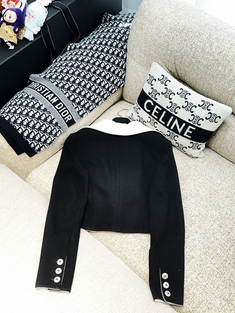 Chanel Chanel 22C black and white lapel short jacket Size XS / US 0-2 / IT 36-38 - 3 Thumbnail