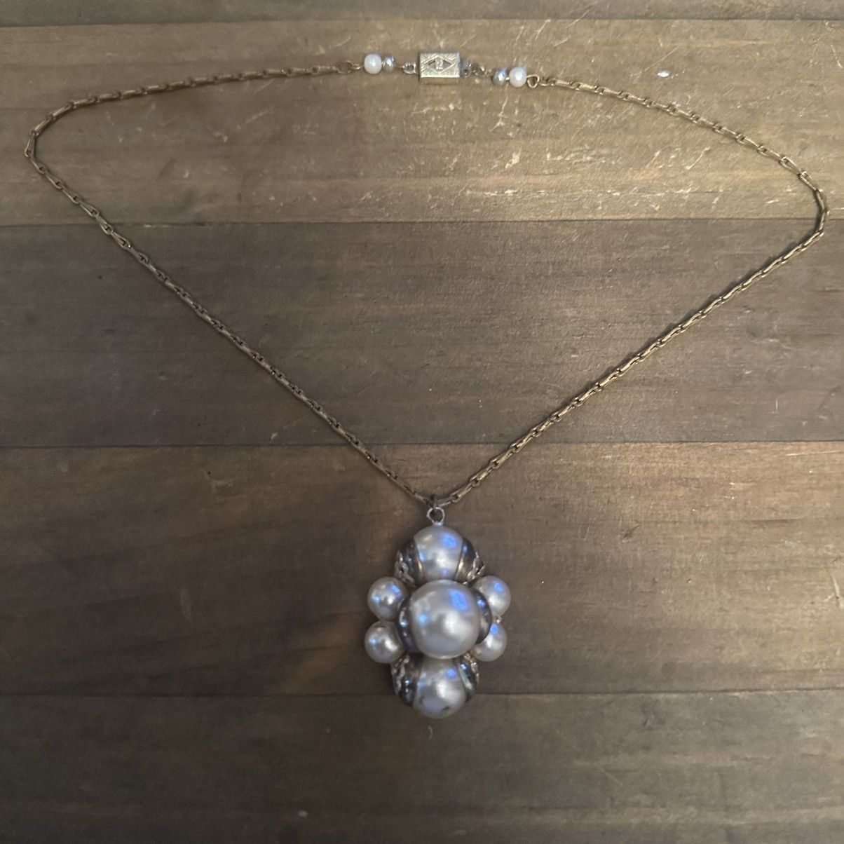 Vintage Vintage gold tone cluster pearl pendant necklace Size ONE SIZE - 2 Thumbnail