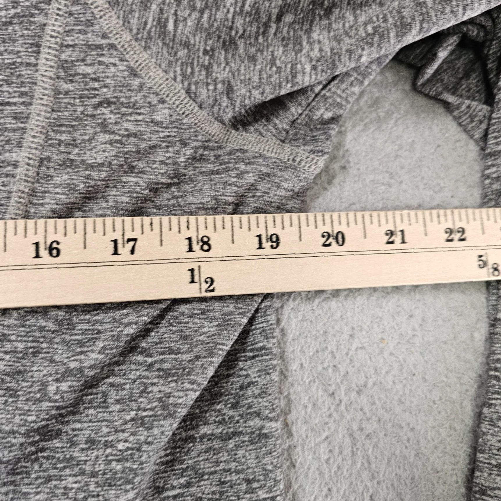 Patagonia Patagonia Jacket Womens L Gray Fleece Full Zip Hooded Pockets 54905 Size L / US 10 / IT 46 - 7 Thumbnail