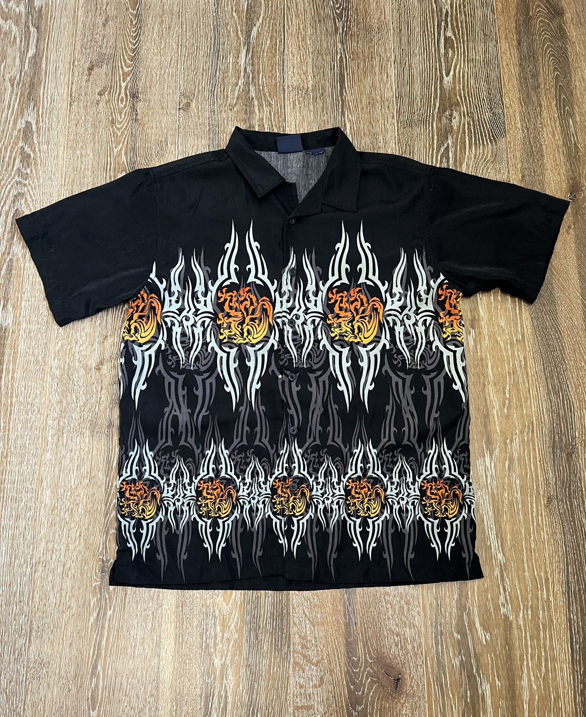 Vintage Vintage y2k anchor 66 tribal print button up shirt Size US M / EU 48-50 / 2 - 1 Thumbnail
