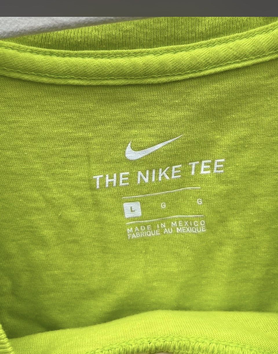 Nike Nike Men’s Short-Sleeve AIR Graphic Tee - Neon Yellow Size US L / EU 52-54 / 3 - 6 Thumbnail