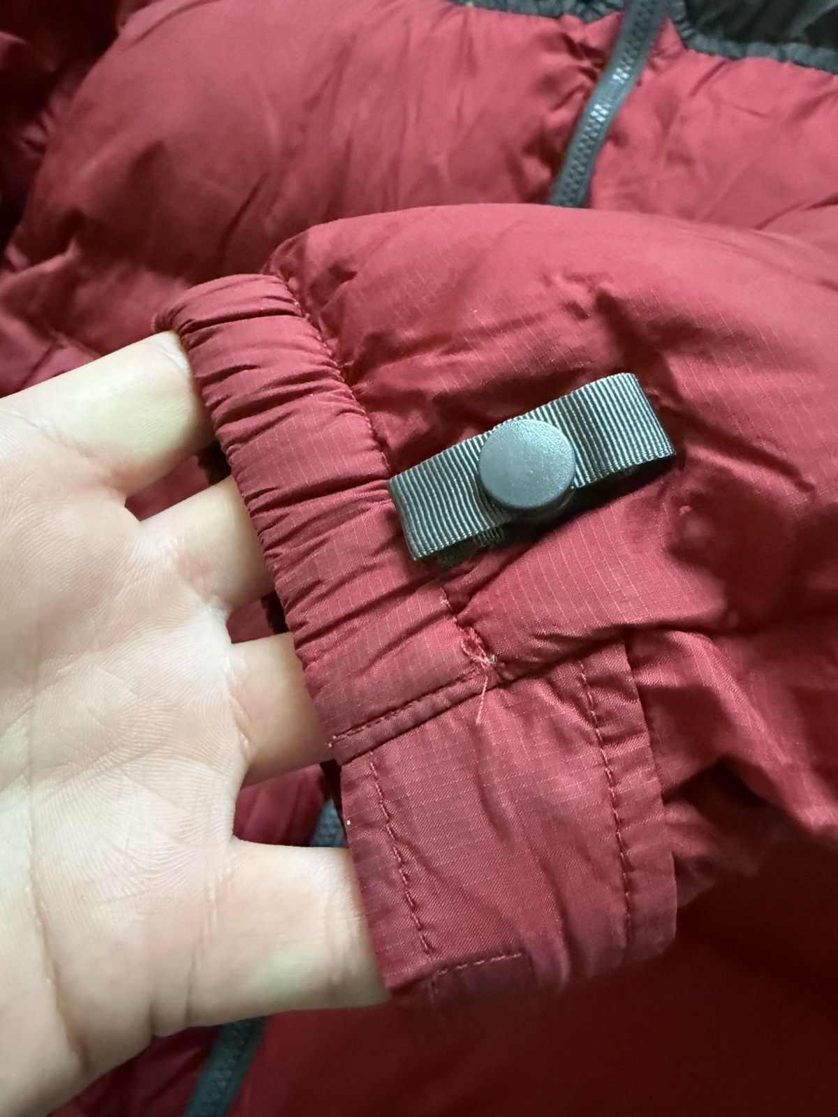 The North Face The North Face Nuptse 700 Down Puffer Jacket Red Black Size US S / EU 44-46 / 1 - 4 Thumbnail