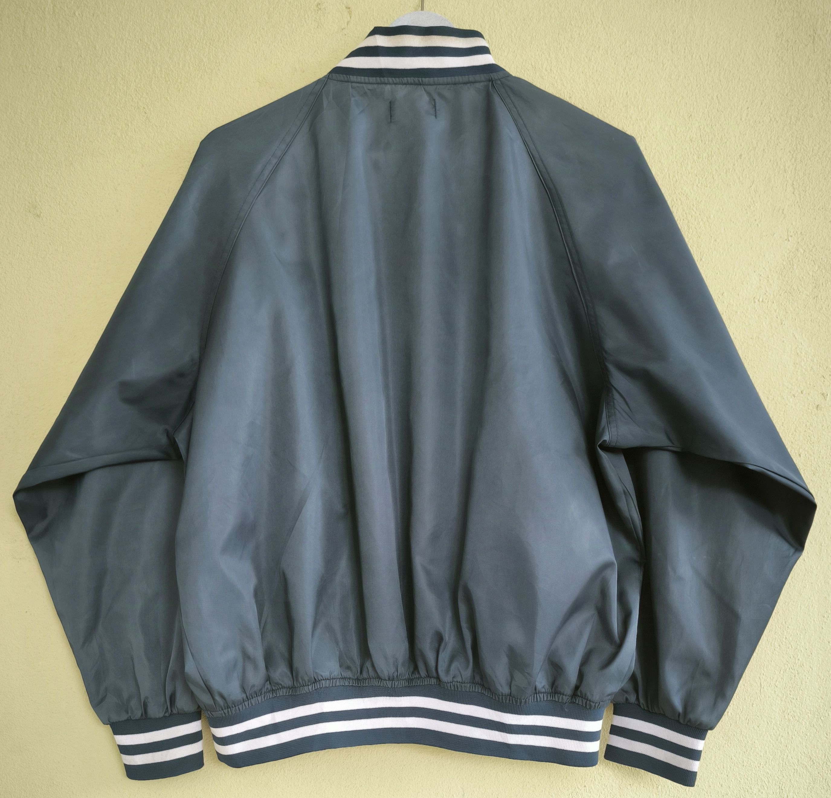 Japanese Brand SUNTORY BOSS COFFEE nylon bomber jacket Size US L / EU 52-54 / 3 - 5 Thumbnail