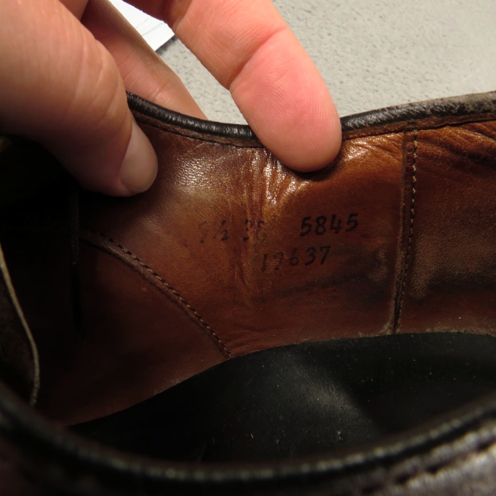 Allen Edmonds Allen Edmonds Park Avenue Shoes Mens 9.5 EEE Brown Cap Toe Leather Oxford Dress Hosiery? Size US M / EU 48-50 / 2 - 6 Thumbnail