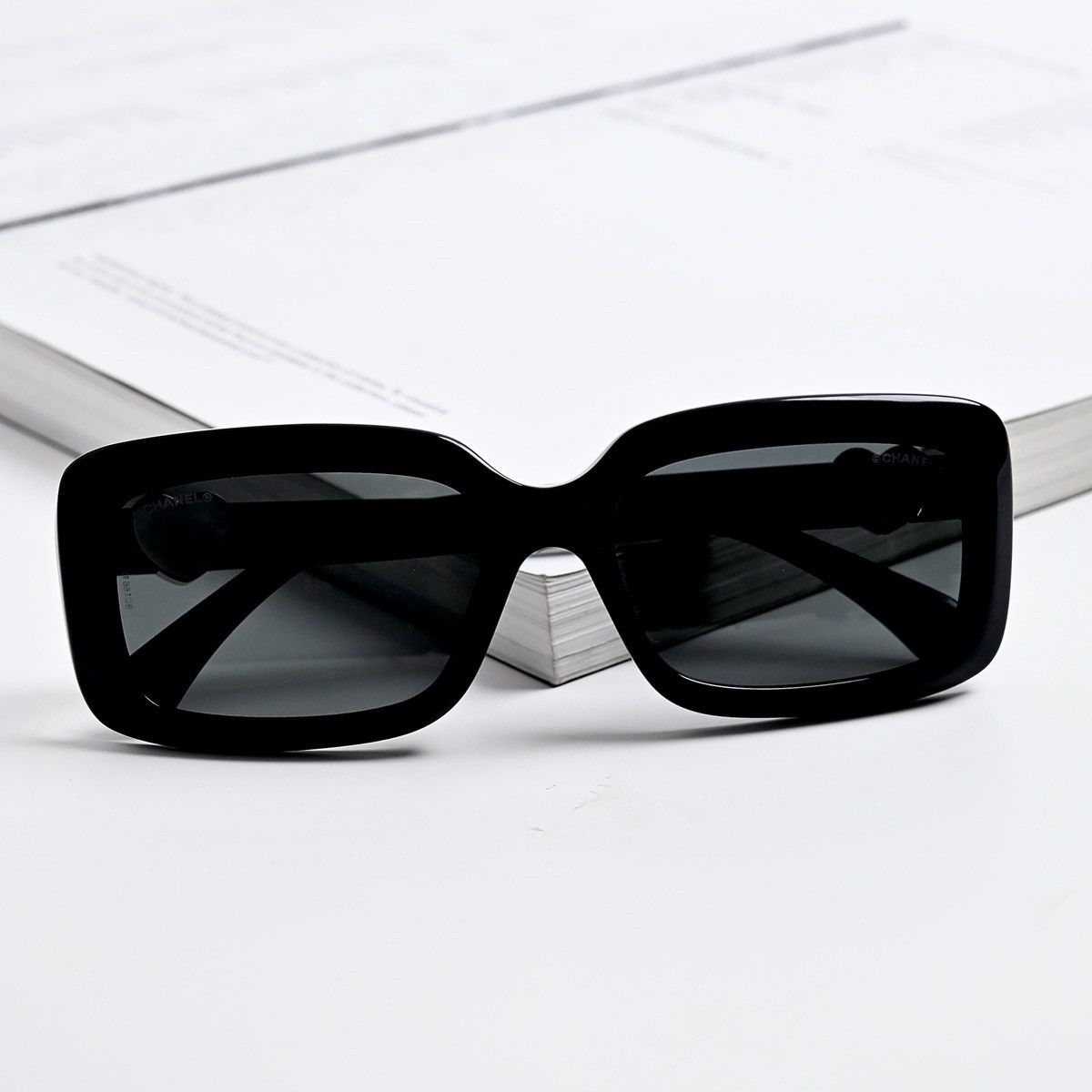 Chanel CHANEL 0CH5520 SUNGLASSES Size ONE SIZE - 10 Thumbnail