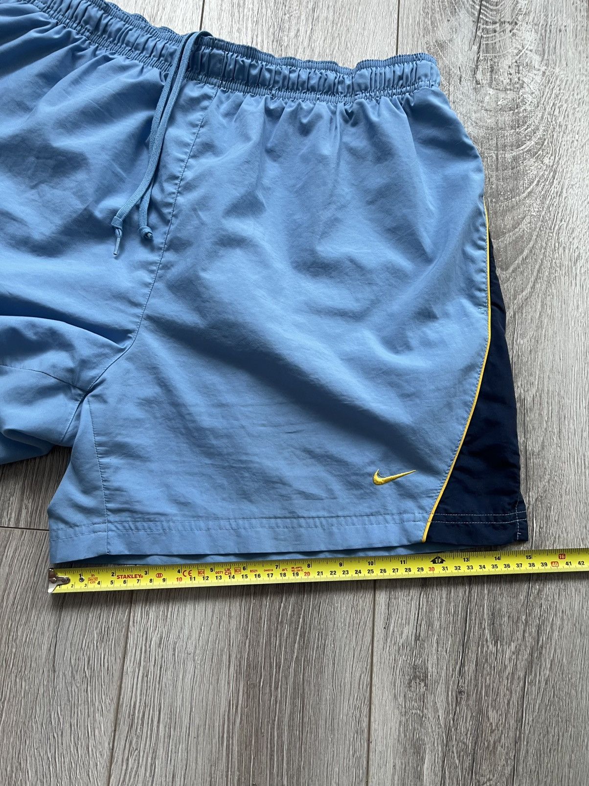 Nike Vintage Nike Nylon Shorts 2000s Mini Swoosh Blue Sportswear Size US 34 / EU 50 - 15 Thumbnail