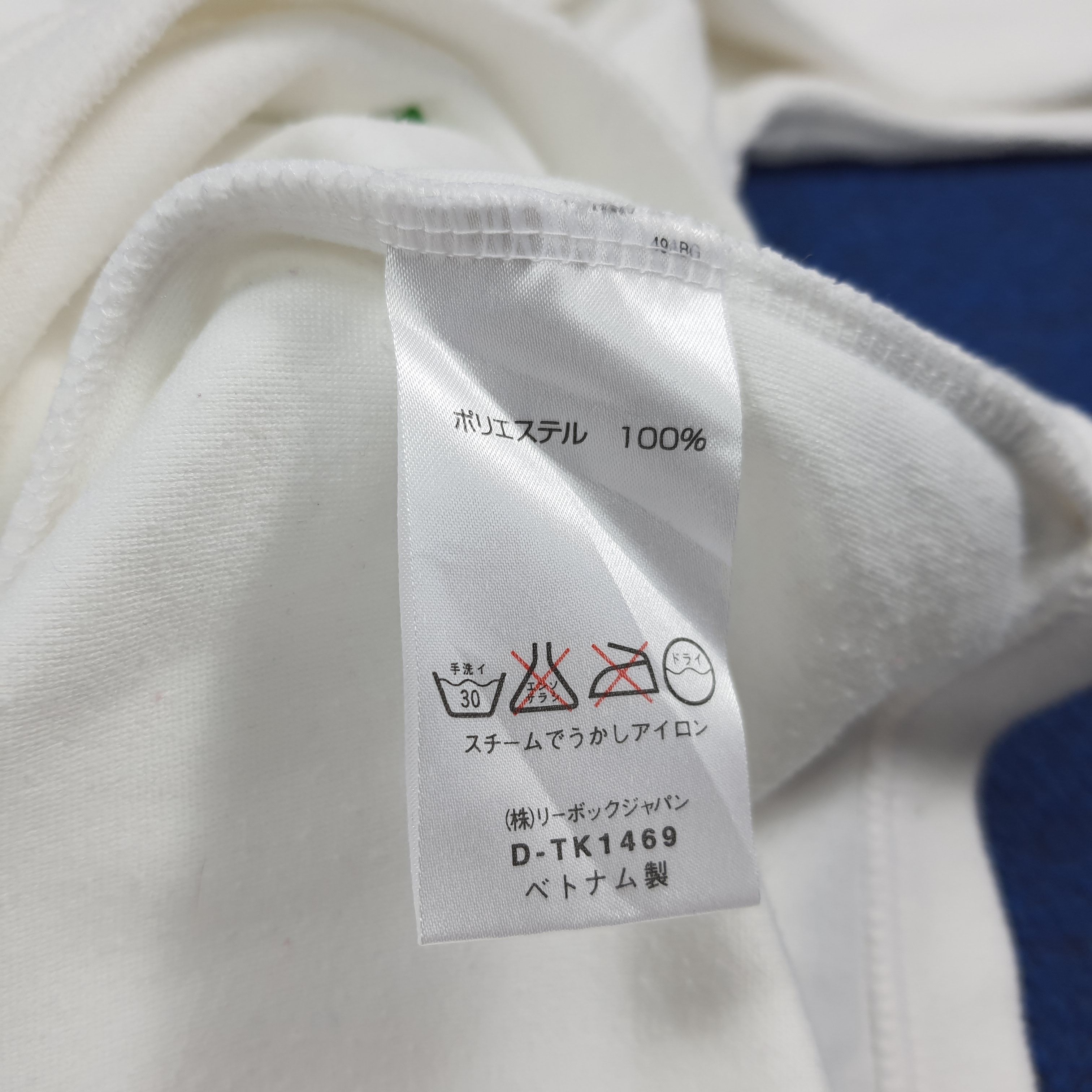Reebok Vintage Reebok Sportswear Half Zipper Sweatshirt C303N17 Size US L / EU 52-54 / 3 - 8 Thumbnail