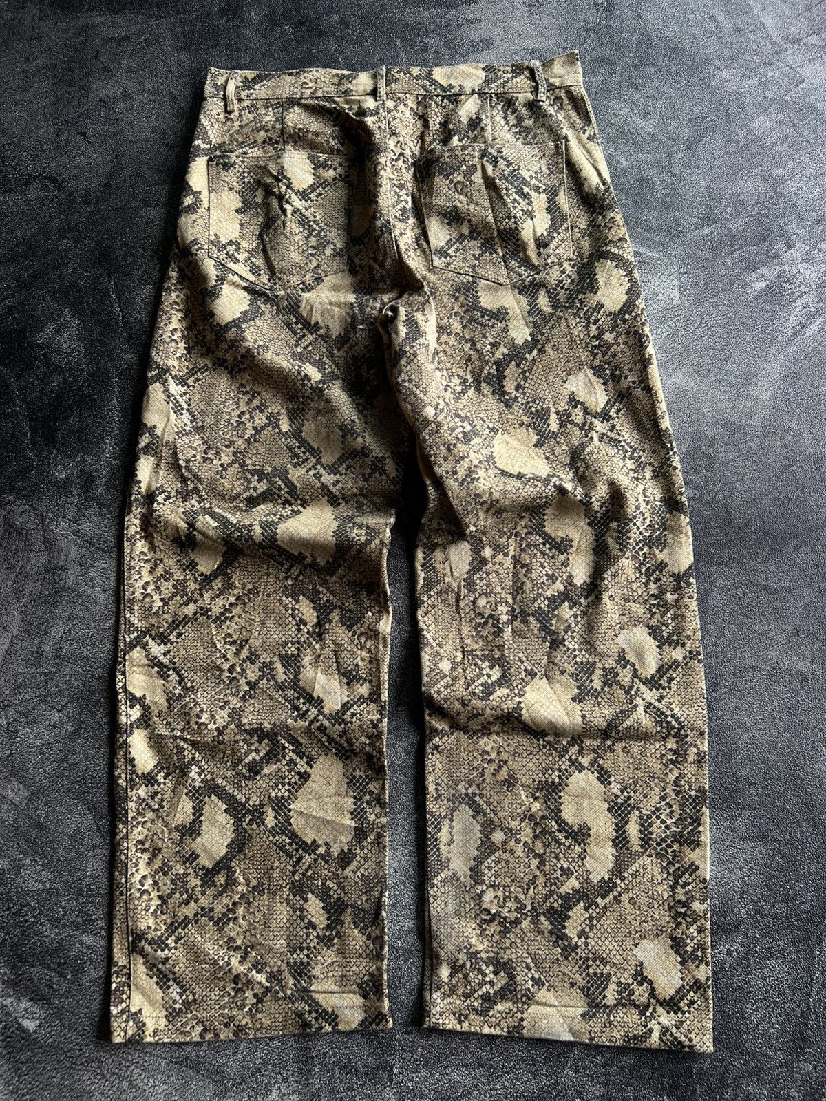 Japanese Brand Extraordinary Python Print Jeans Size US 33 - 9 Thumbnail