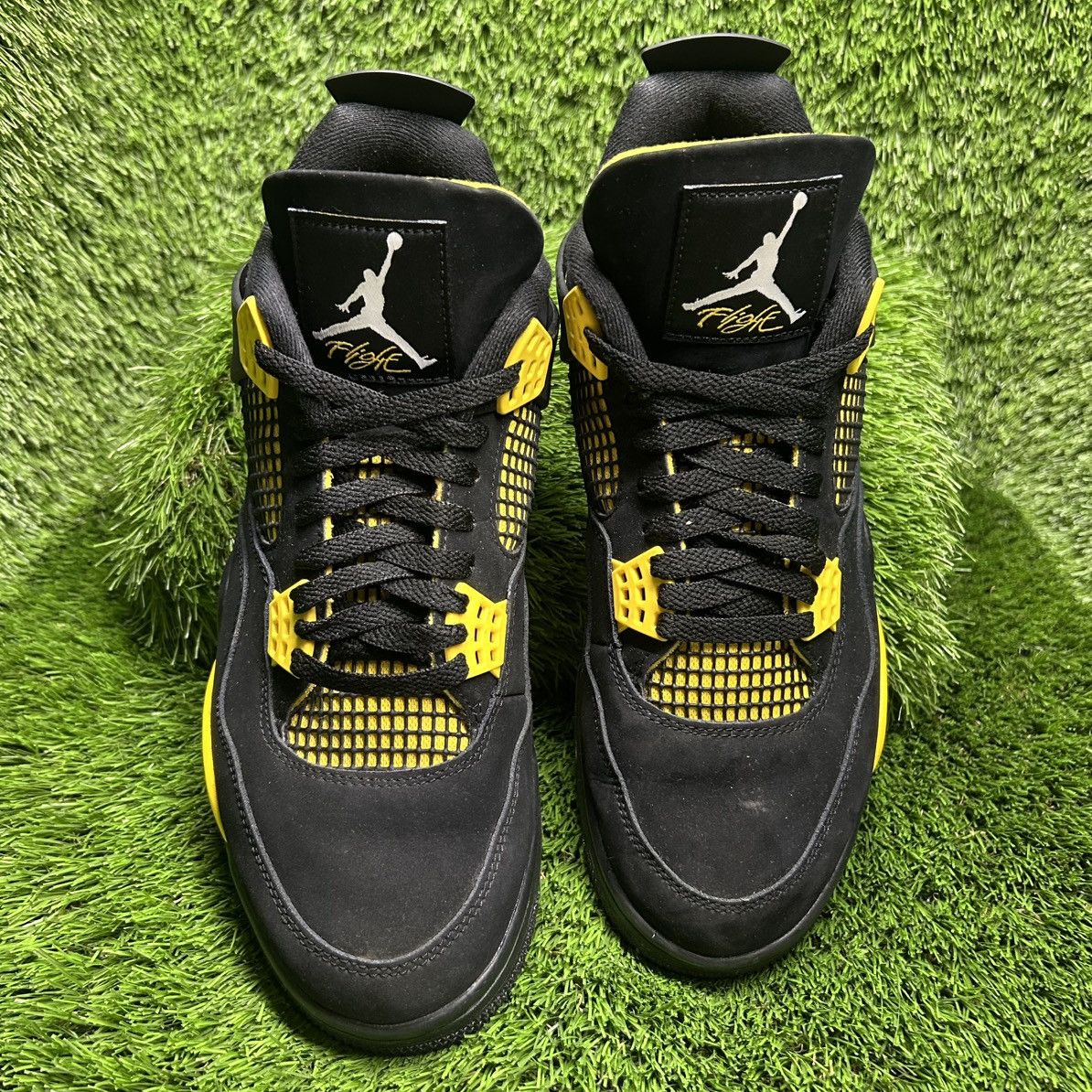 Jordan Brand Jordan 4 “Thunder” (Size 10.5) Size US 10.5 / EU 43-44 - 3 Thumbnail