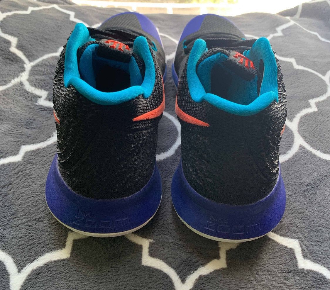 Nike Nike Kyrie 3 “Kyrache Light” Size US 10.5 / EU 43-44 - 4 Thumbnail