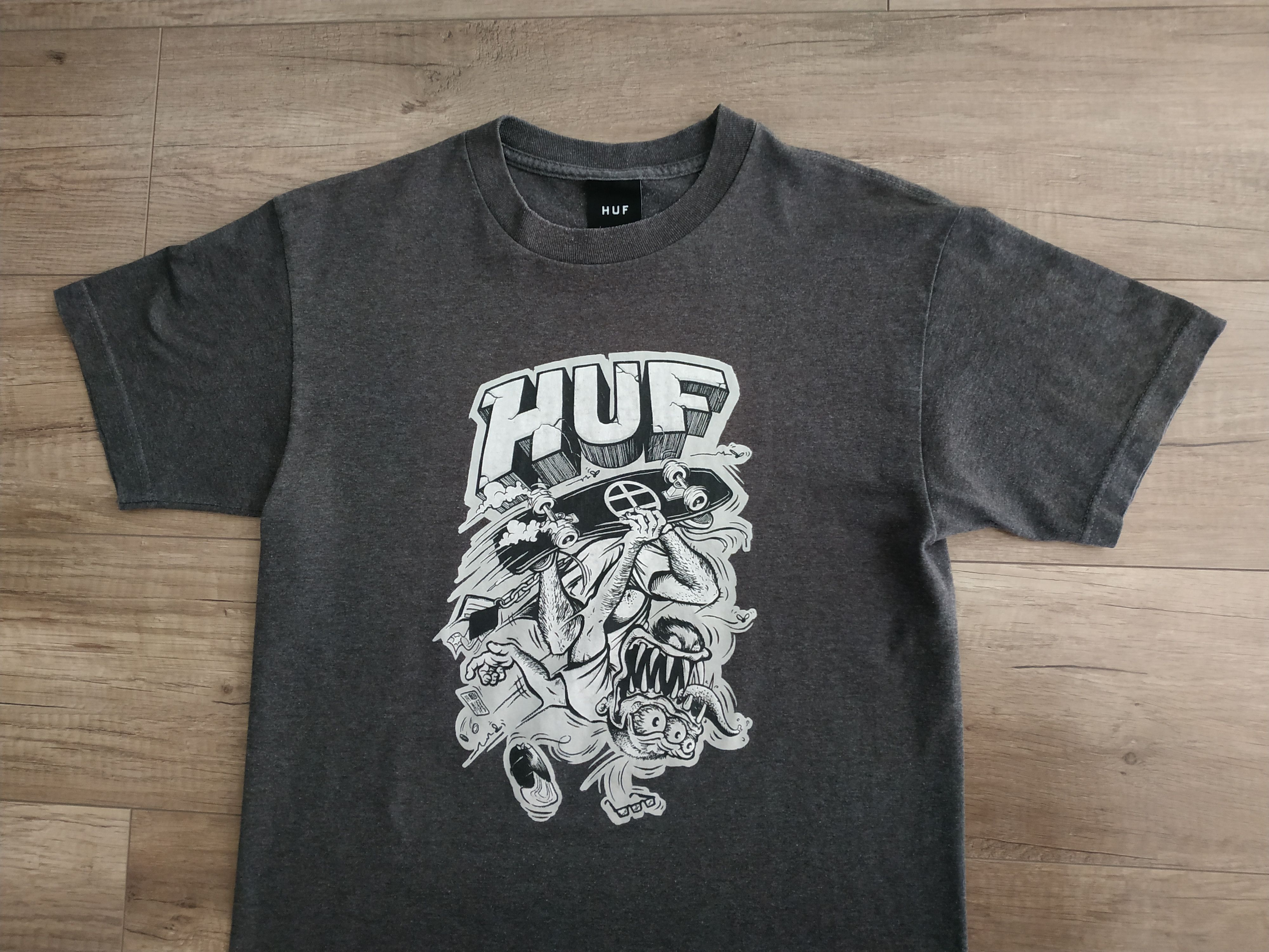 Huf HUF Worldwide Men's Skateboard T-shirt, s. MEDIUM Size US S / EU 44-46 / 1 - 2 Thumbnail