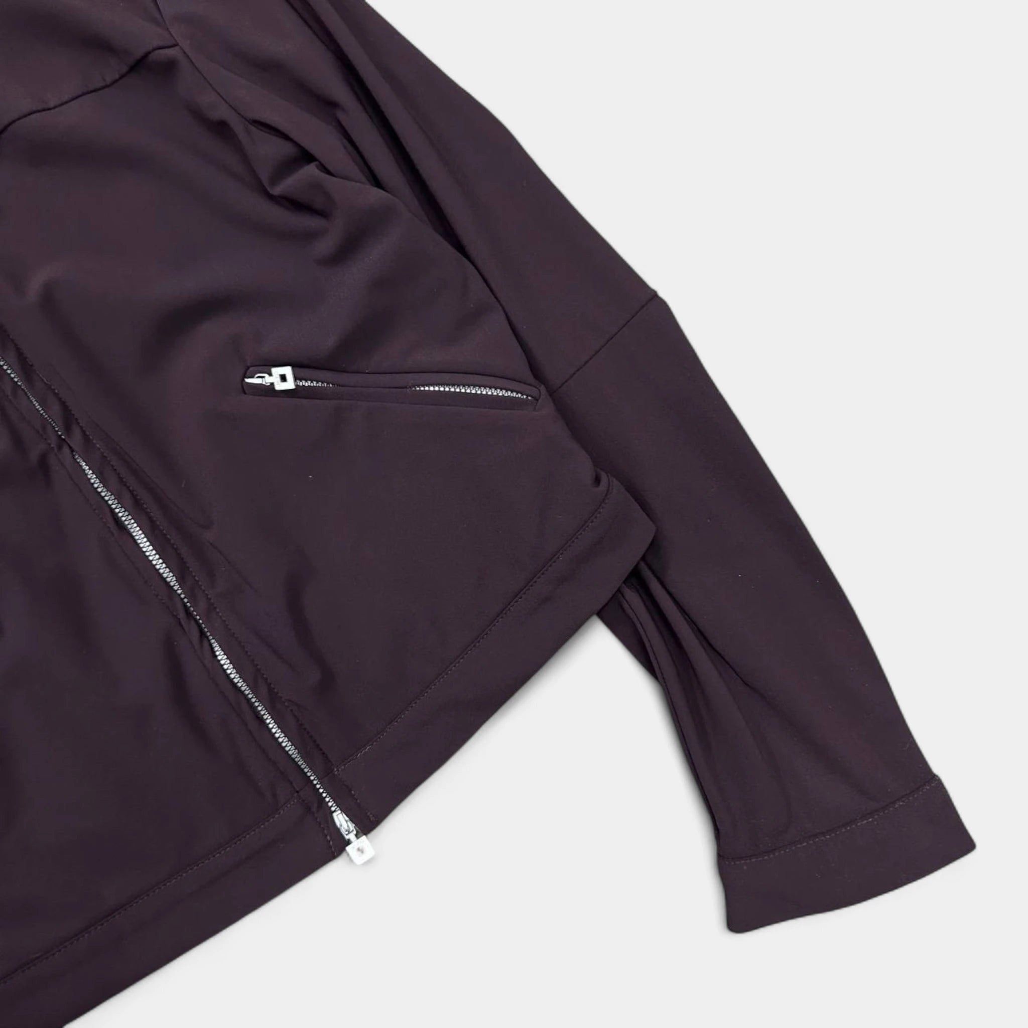 Marithe + Francois Girbaud Marithé + François Girbaud Lightweight Technical Nylon Wine Size S / US 4 / IT 40 - 2 Thumbnail