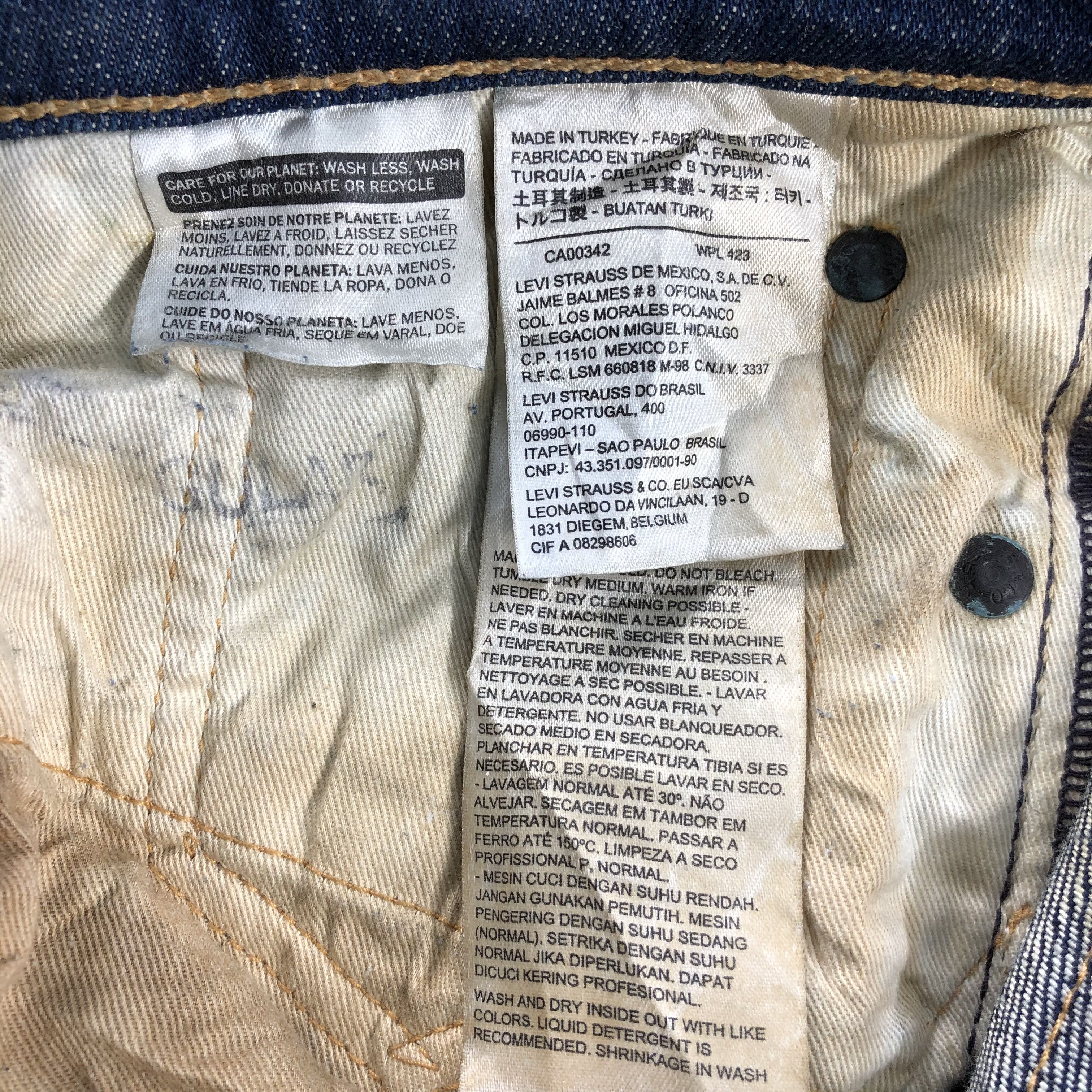 Levi's Vintage Levis 541 Cone Denim Jeans-J914 Size US 35 - 10 Thumbnail