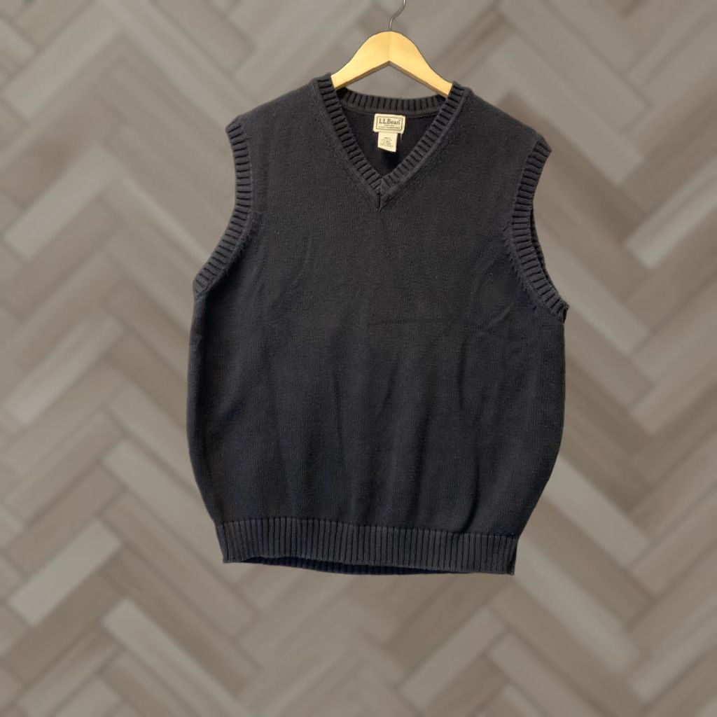 Vintage VINTAGE L.L.Bean Sweater Mens L Black Sleeveless V-Neck Pullover Regular /0549 Size US L / EU 52-54 / 3 - 1 Thumbnail