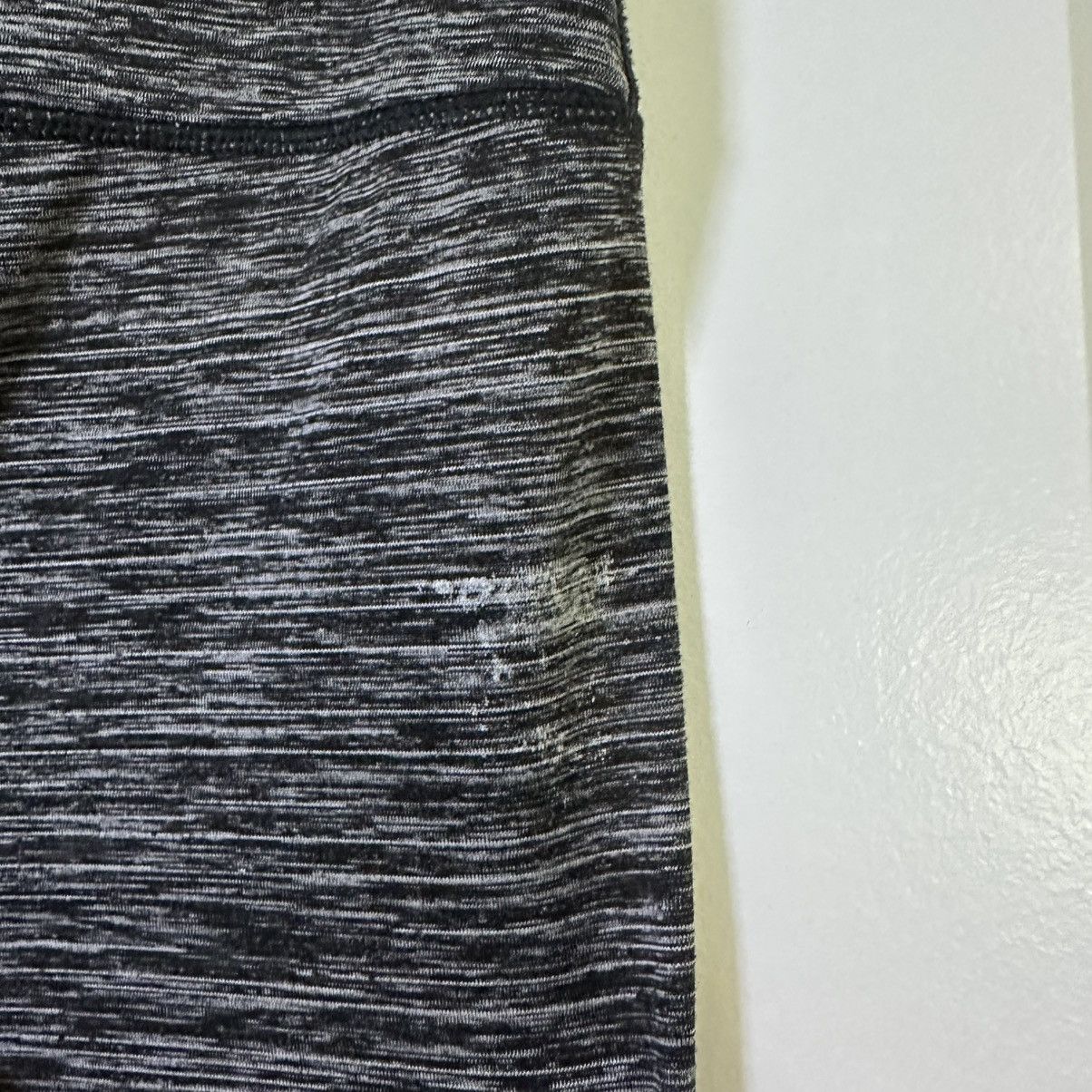 American Eagle Outfitters Aerie Ombré Black & Gray Athletic Leggings Medium Size 30" / US 8 / IT 44 - 3 Thumbnail