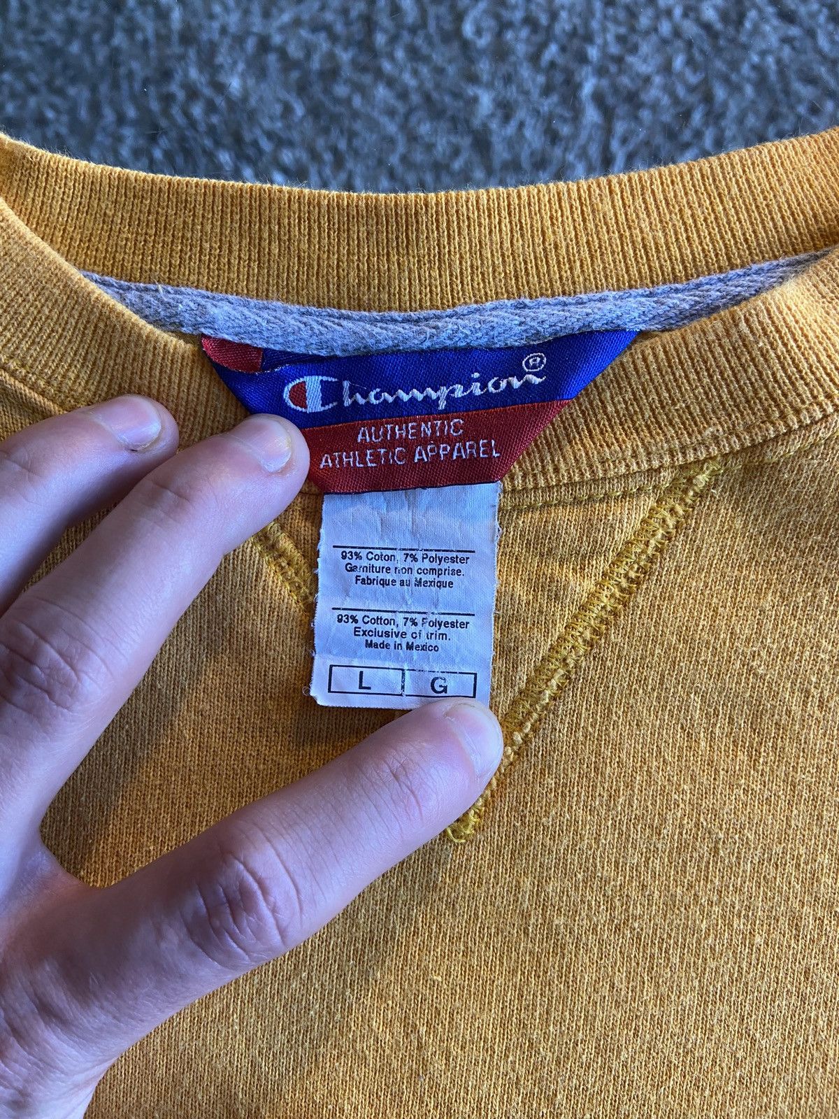 Champion Vintage Champion Yellow Crew Neck Size US L / EU 52-54 / 3 - 6 Thumbnail