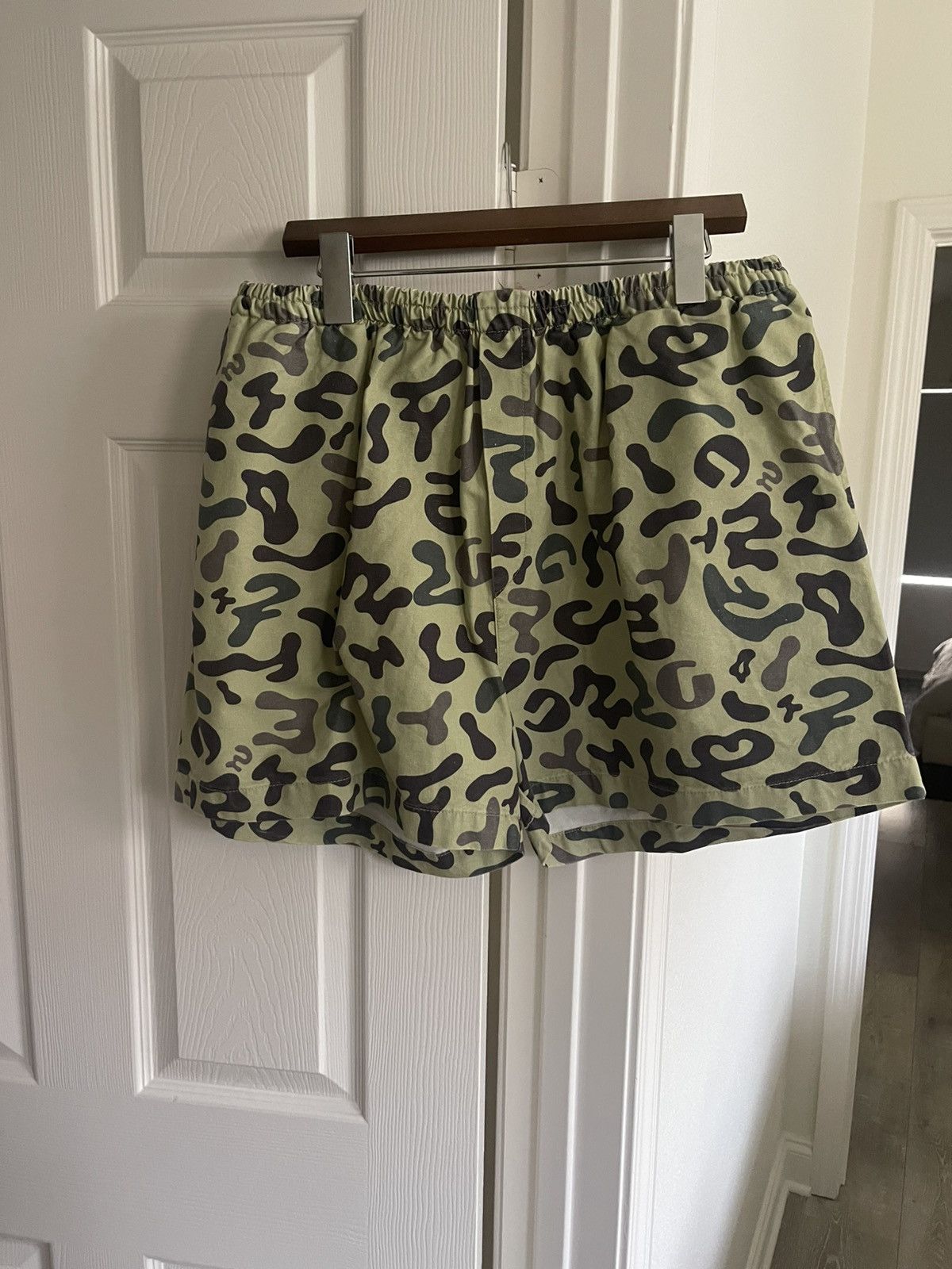 Gallery Dept. Gallery Dept Camo Zumba Shorts Size US 33 - 1 Thumbnail