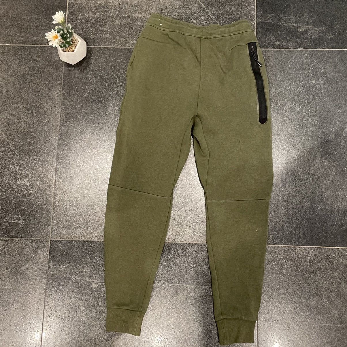 Nike Green nike tech size XS Size US 28 / EU 44 - 2 Thumbnail