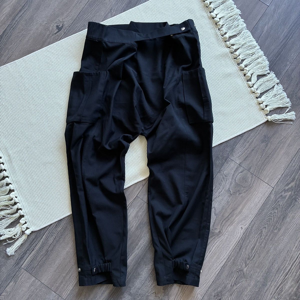 Other ORTTU Avant-Garde Free Size Anomalous Pants Size US 33 - 1 Thumbnail