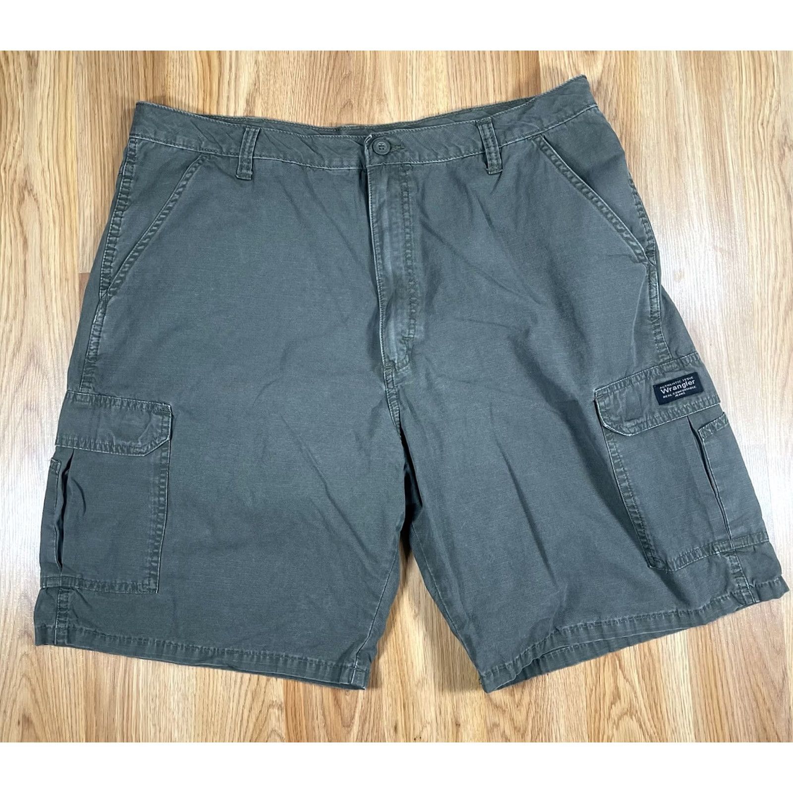 Wrangler VINTAGE Wrangler Cargo Shorts Mens 38 Khaki Olive Green FlatFront Pockets Cargo Short Size US 38 / EU 54 - 2 Thumbnail