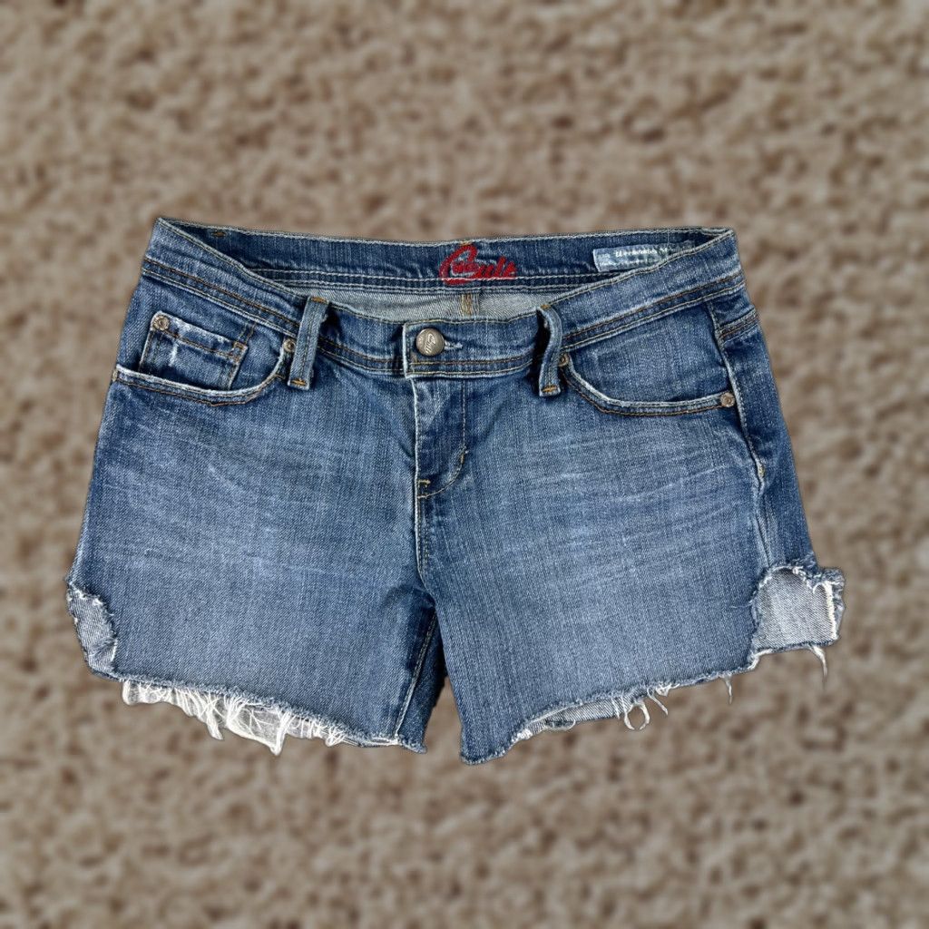 Vintage Blue Cult Shorts Womens 27 Denim Cut-Off Low Rise 27x4 Blue Cotton Blend 5-Pocket Size 27" / US 4 / IT 40 - 1 Thumbnail