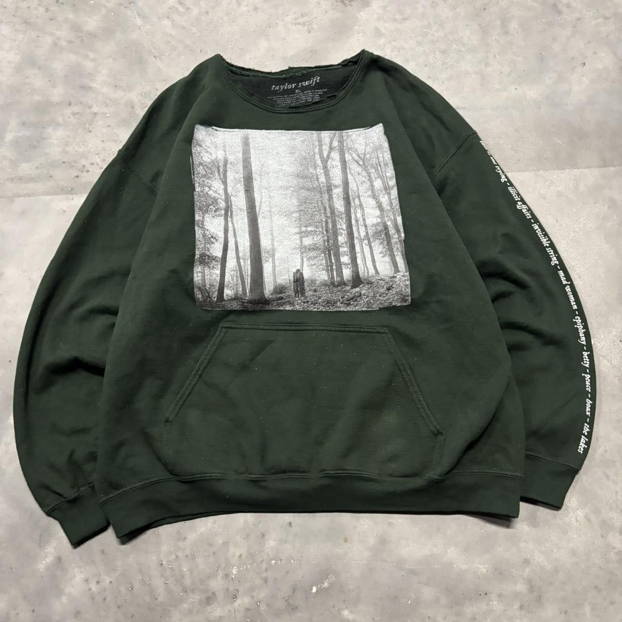 Japanese Brand × Vintage Y2K Taylor Swift Green Folklore Concert Official Merch Sweatshirt! Size US XL / EU 56 / 4 - 1 Thumbnail