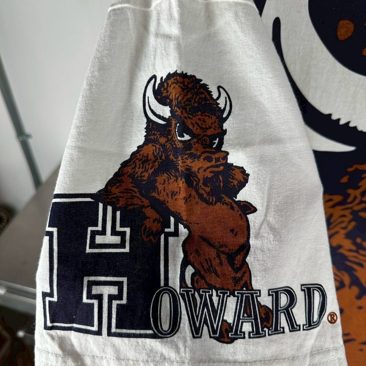 NCAA × Vintage Vintage 90s Howard University Bison Mascot NCAA AOP T-shirt Size US XL / EU 56 / 4 - 4 Thumbnail