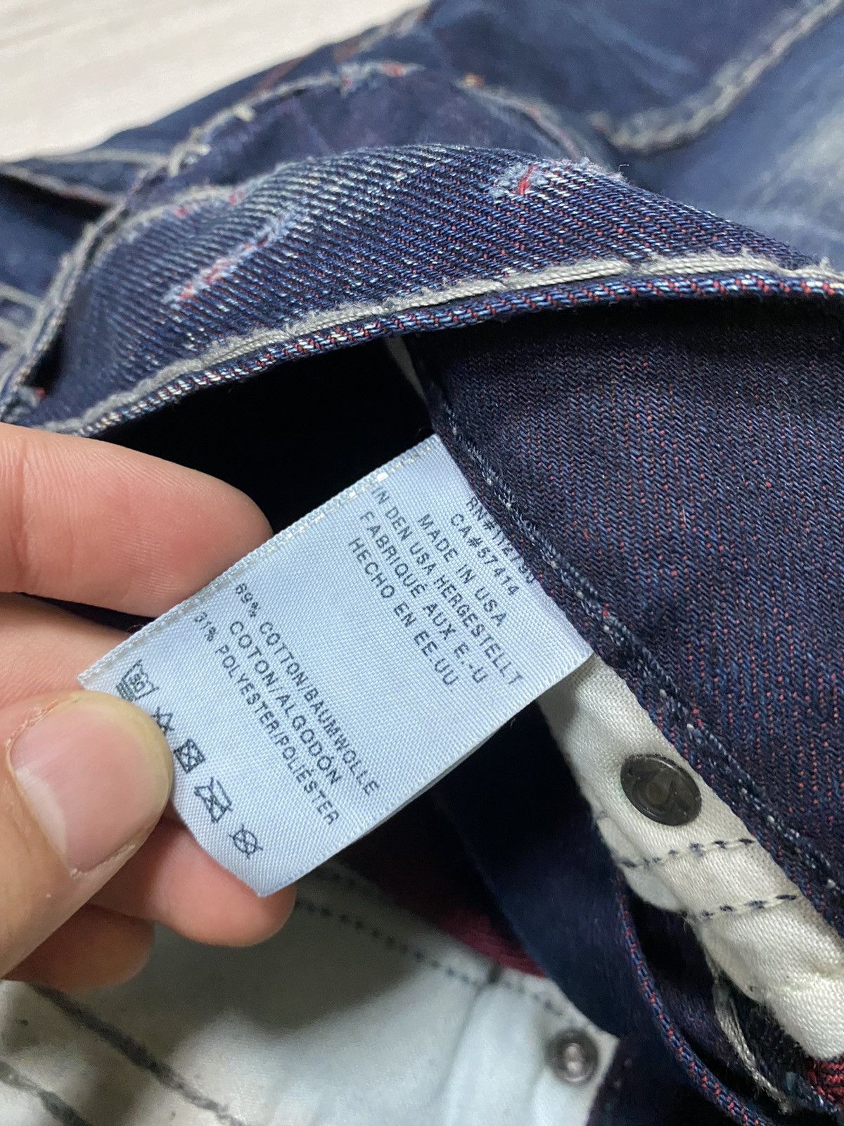 True Religion True Religion stitched horse shoe geno vintage USA jeans Size US 34 / EU 50 - 9 Thumbnail